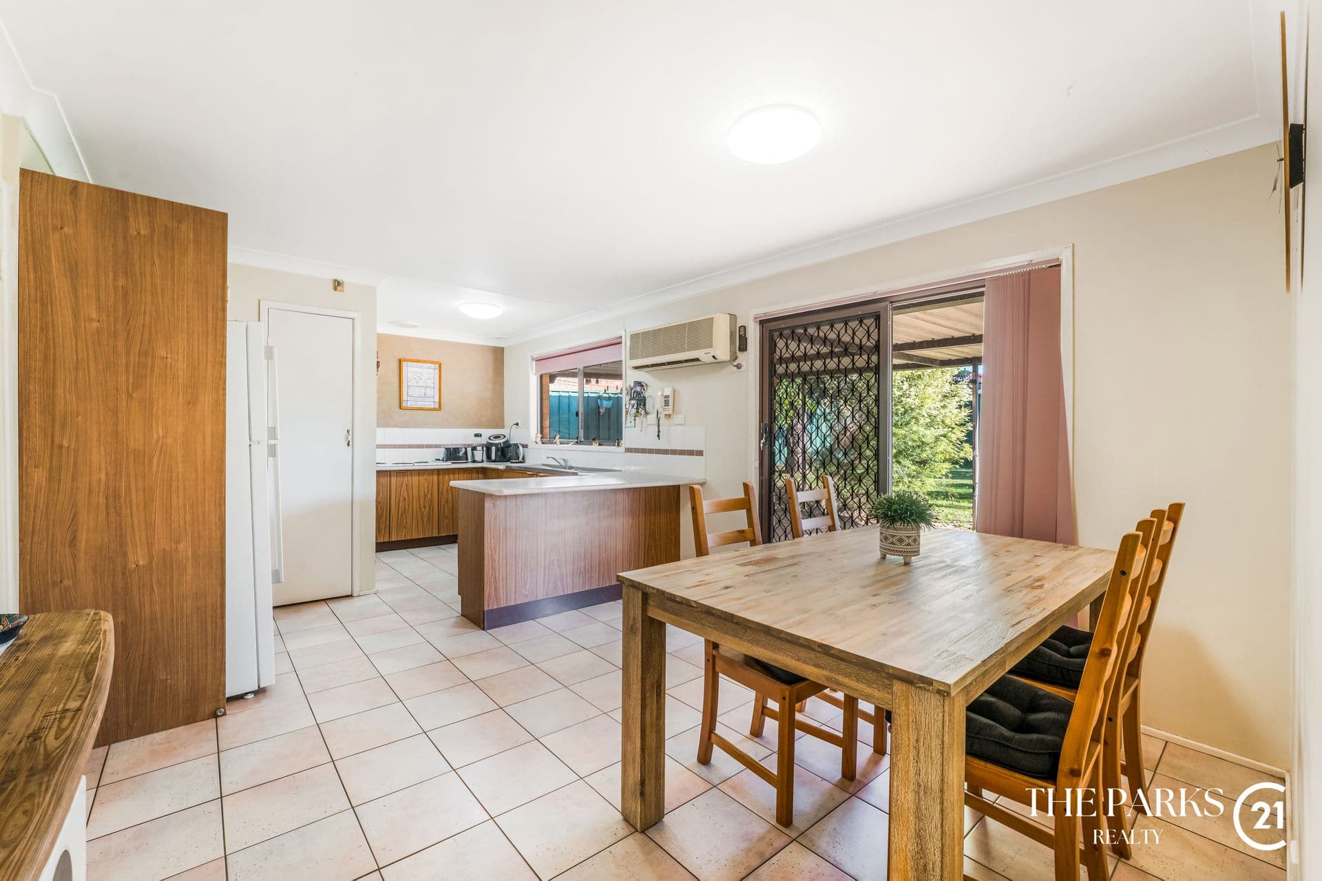 16 Wallaby Close, Bossley Park, NSW, 2176, Bossley Park - Thumbnail 3