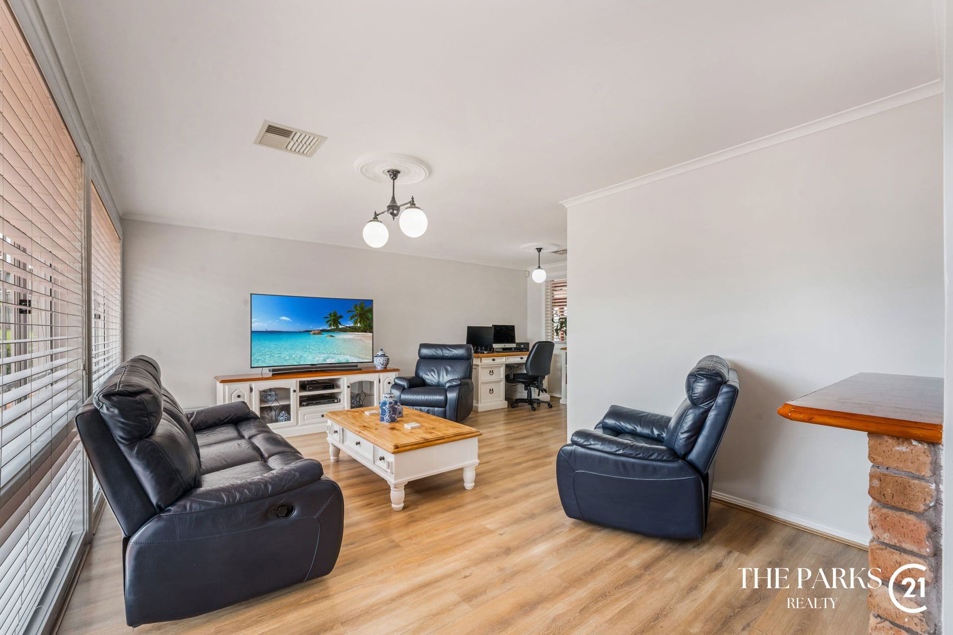 9 Janita Place, Bossley Park, NSW, 2176, Bossley Park - Thumbnail 2