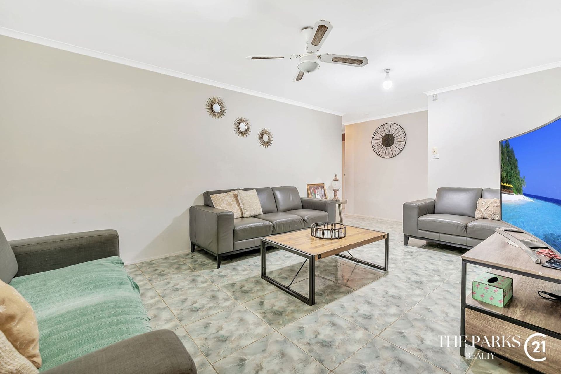 34 Pleasant Street, Bossley Park, NSW, 2176, Bossley Park - Thumbnail 4