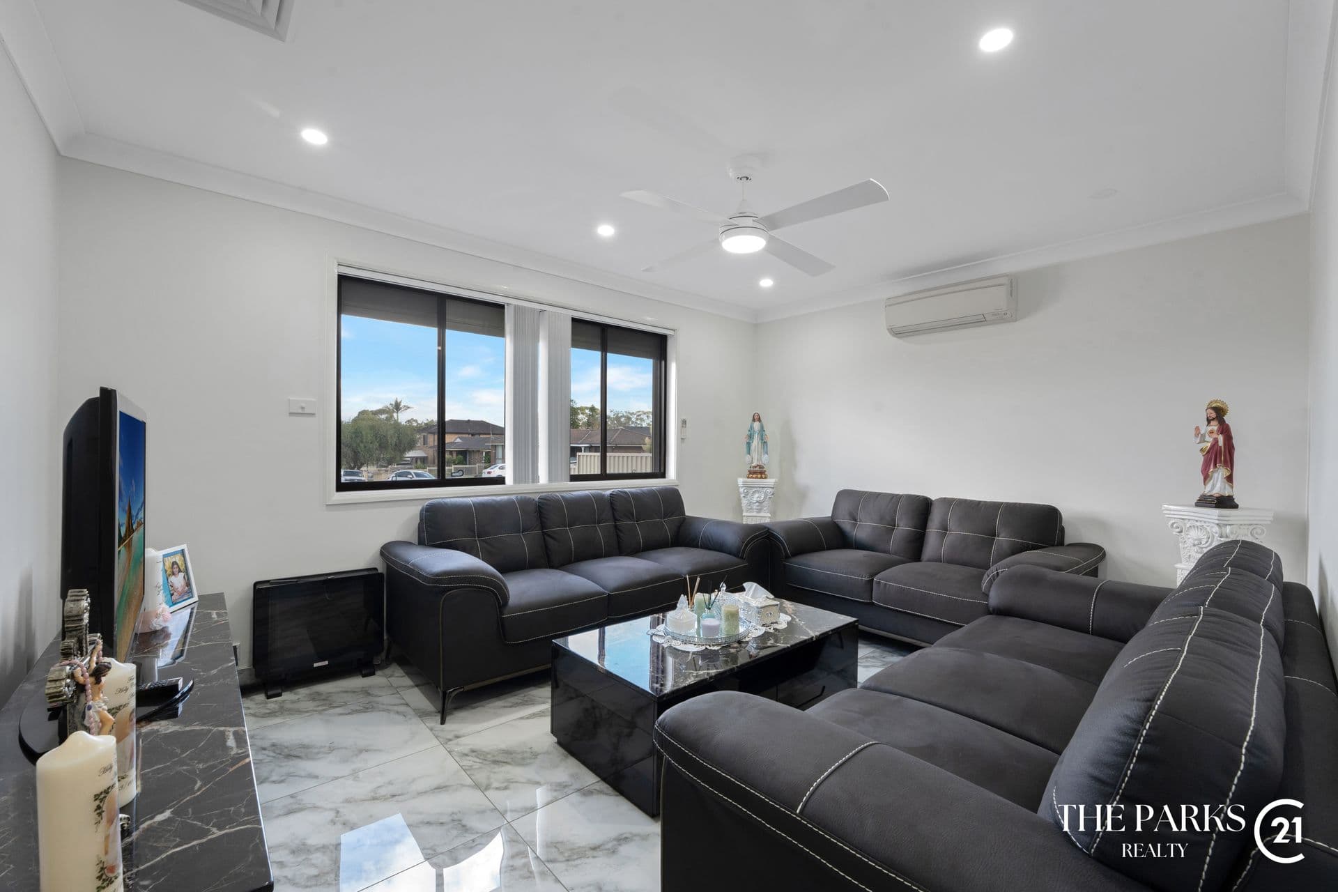 8 Moonbi Close, Greenfield Park, NSW, 2176, Greenfield Park - Thumbnail 4