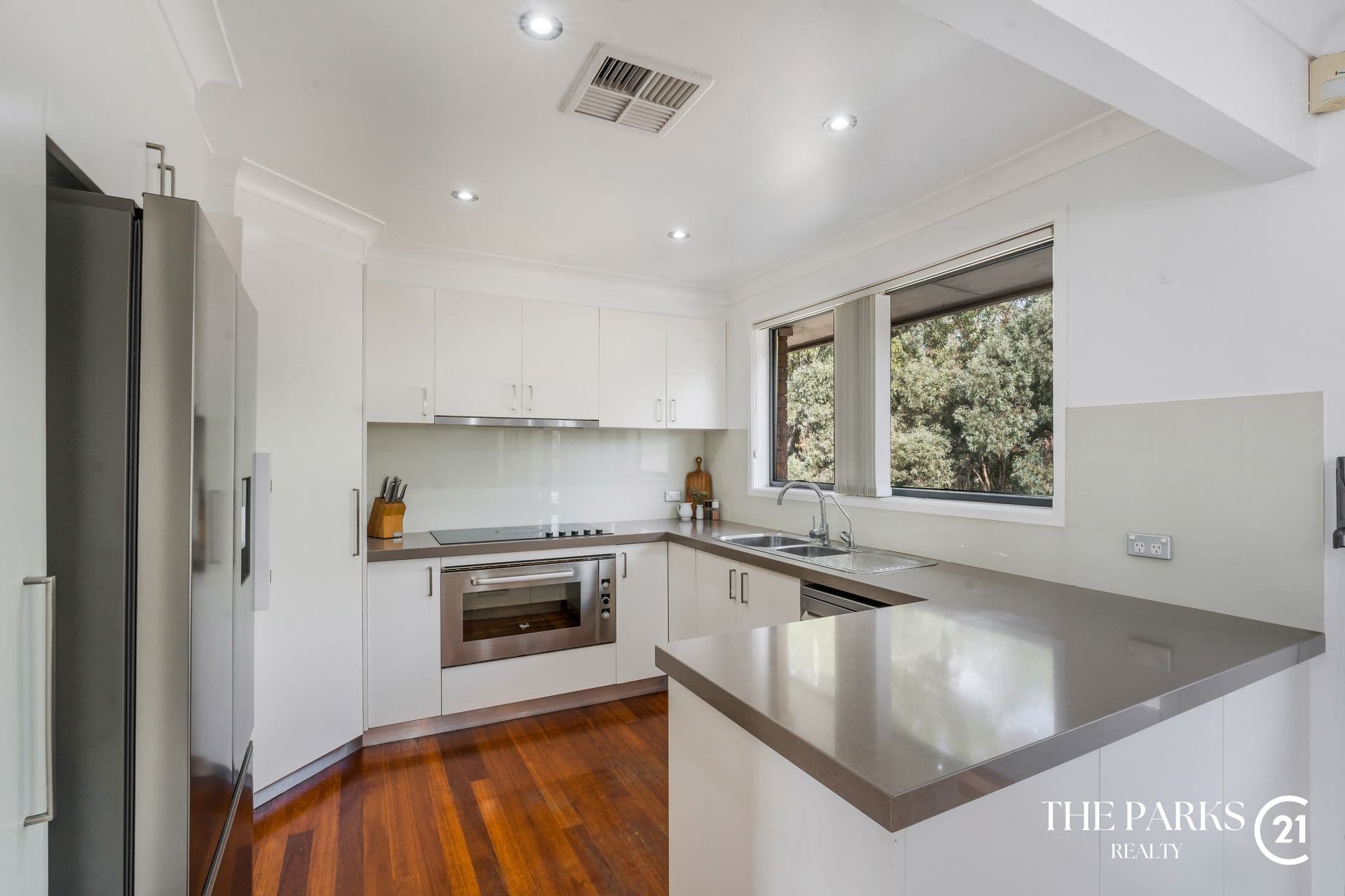 34 Raphael Street, Greenfield Park, NSW, 2176, Greenfield Park - Thumbnail 5