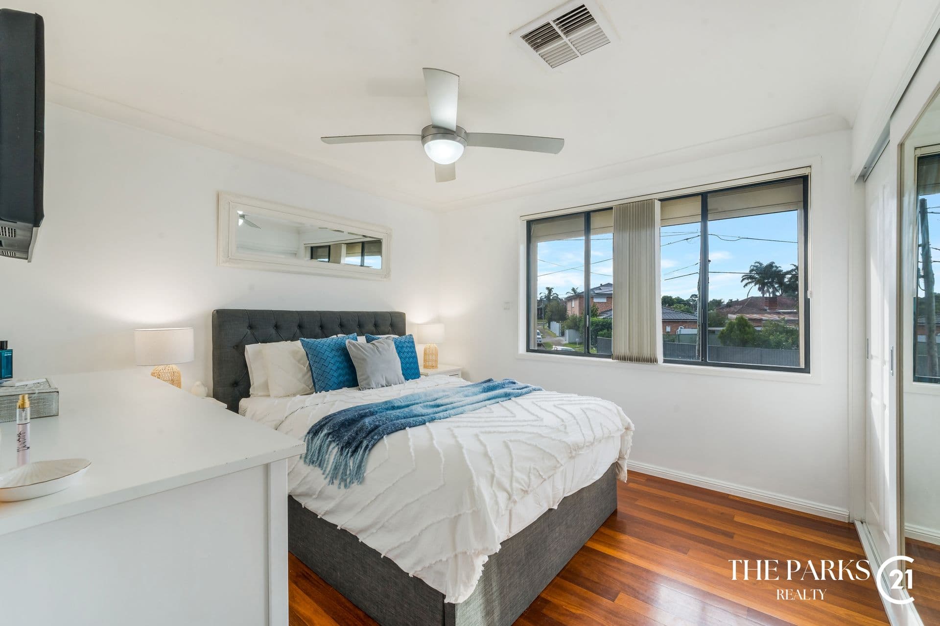 34 Raphael Street, Greenfield Park, NSW, 2176, Greenfield Park - Thumbnail 7