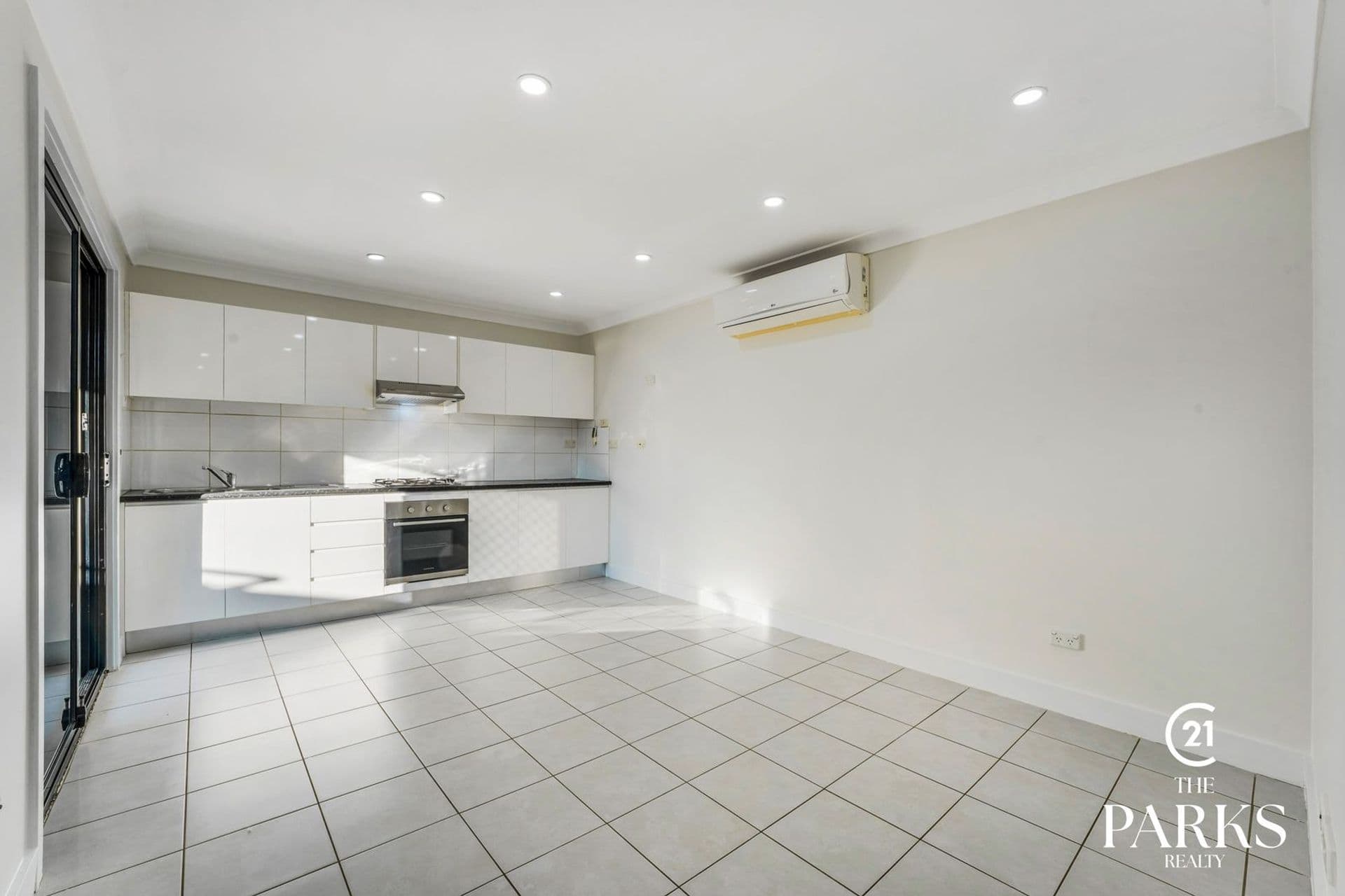 3A Morna Street, Greenfield Park, NSW, 2176, Greenfield Park - Thumbnail 2