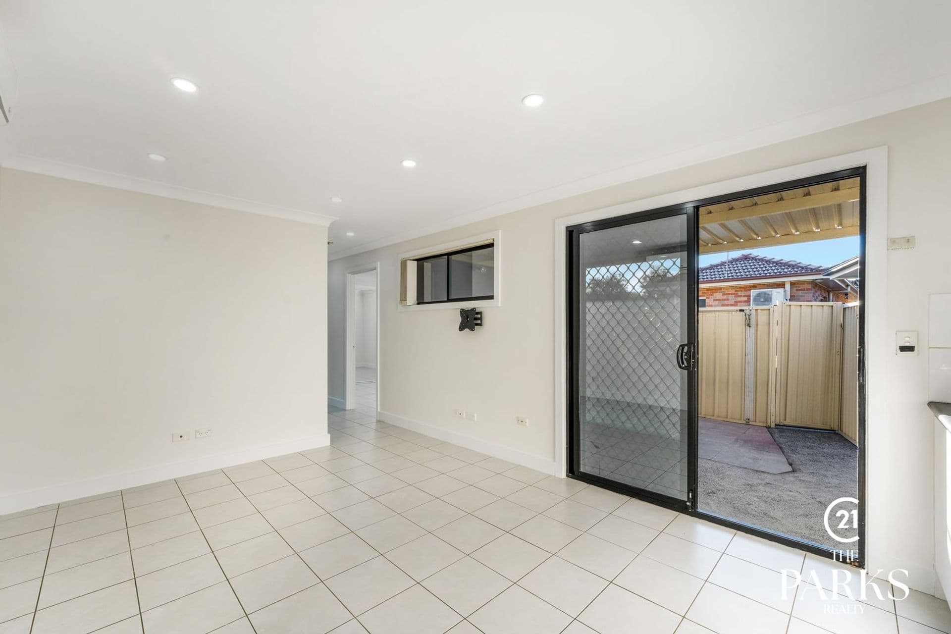 3A Morna Street, Greenfield Park, NSW, 2176, Greenfield Park - Thumbnail 4