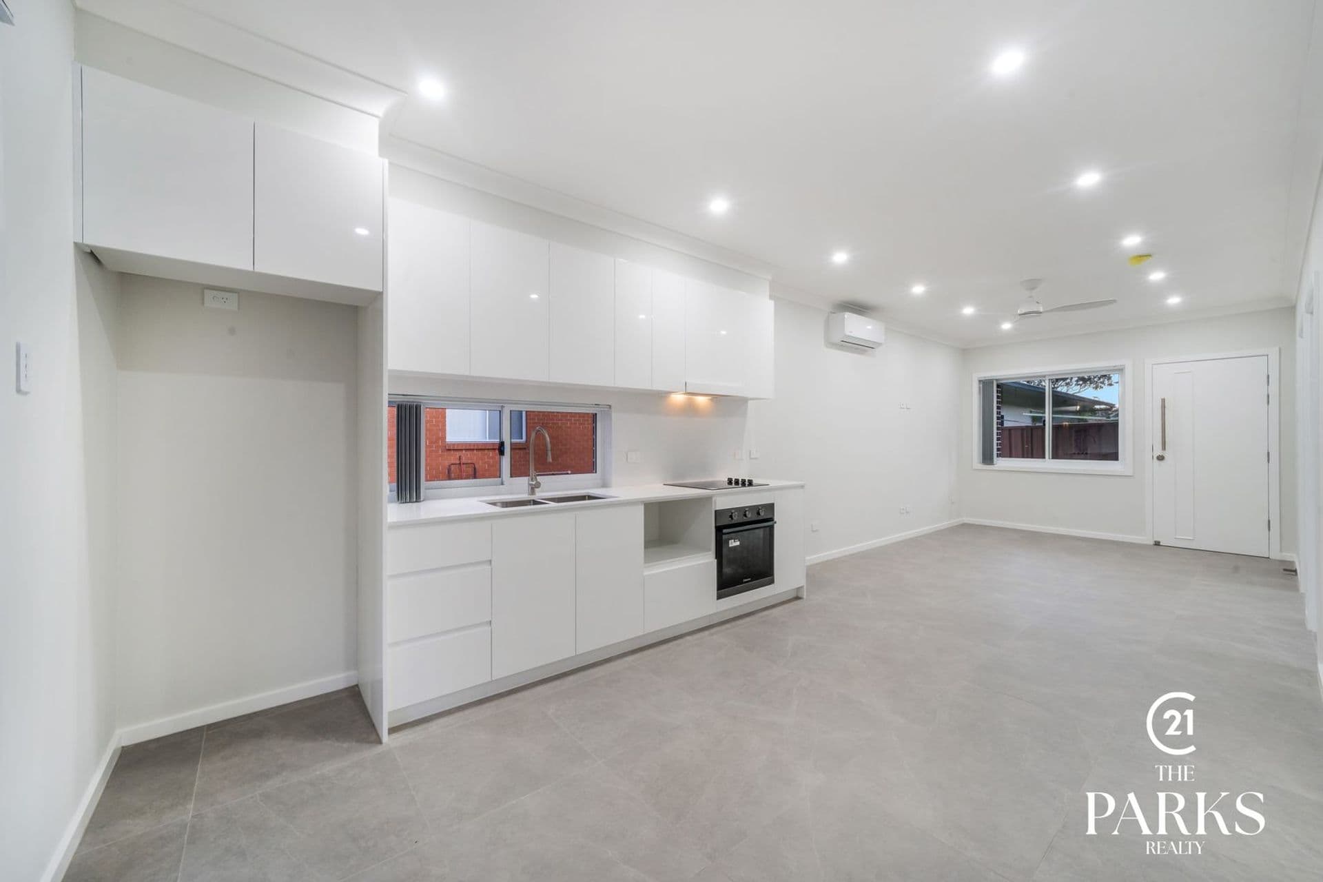 594a Smithfield Road, Greenfield Park, NSW, 2176, Greenfield Park - Thumbnail 4