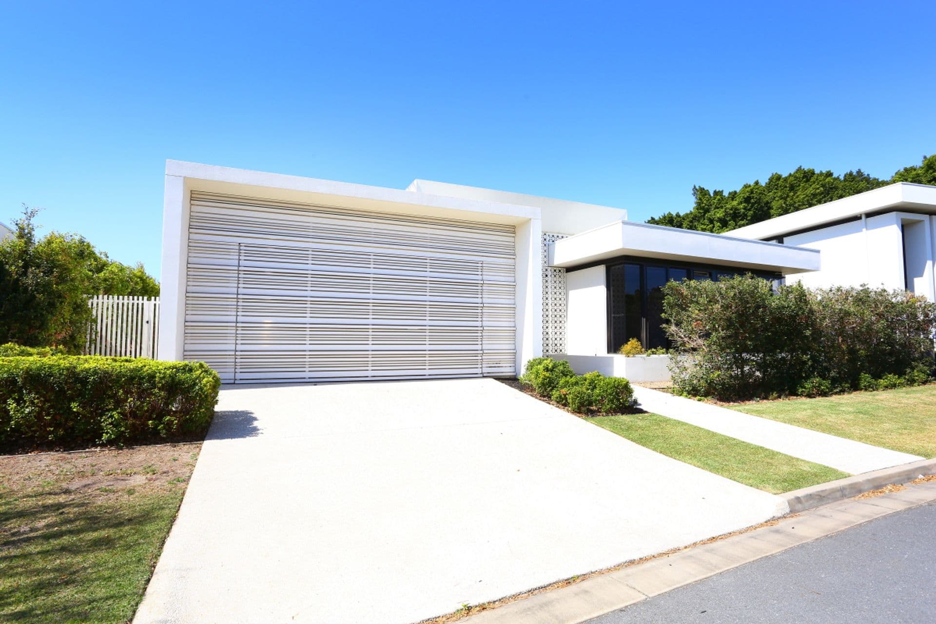 2 THE BOULEVARDE, Benowa, QLD, 4217, Benowa - Thumbnail 2