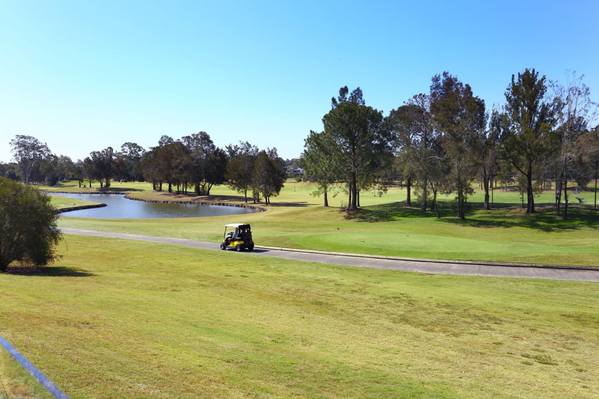 2 THE BOULEVARDE, Benowa, QLD, 4217, Benowa - Thumbnail 3