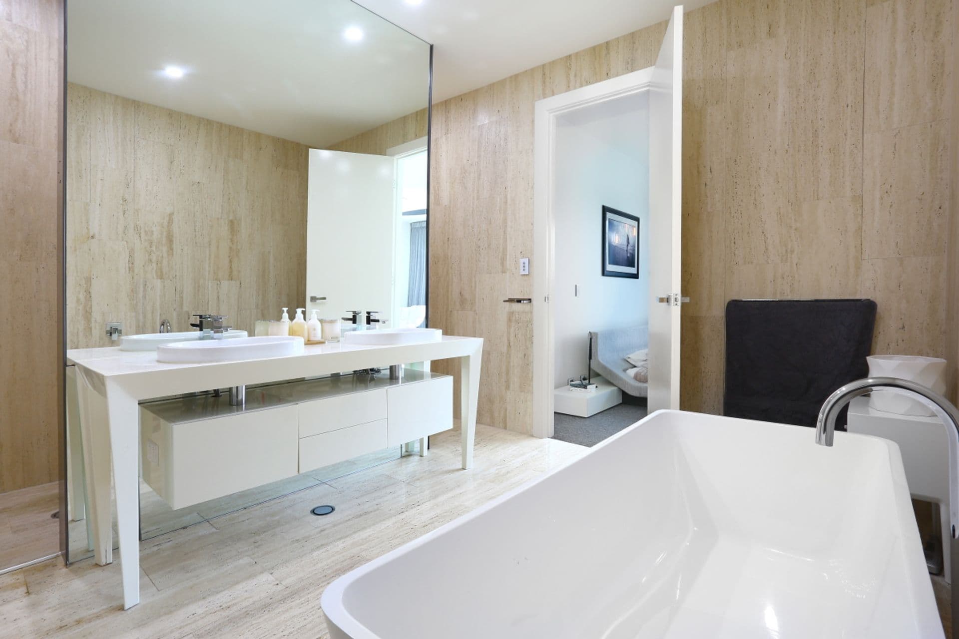 12 The Boulevarde, Benowa, QLD, 4217, Benowa - Thumbnail 4