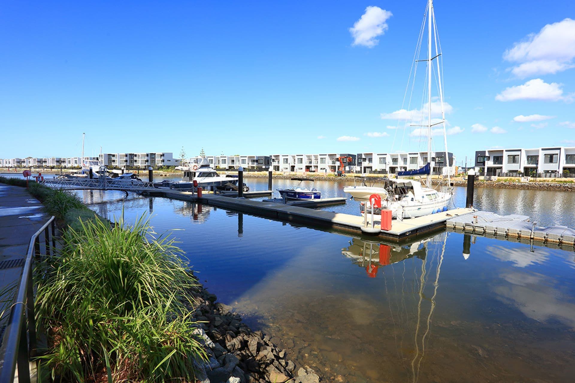 1507/1 Grant Avenue, Hope Island, QLD, 4212, Hope Island - Thumbnail 2