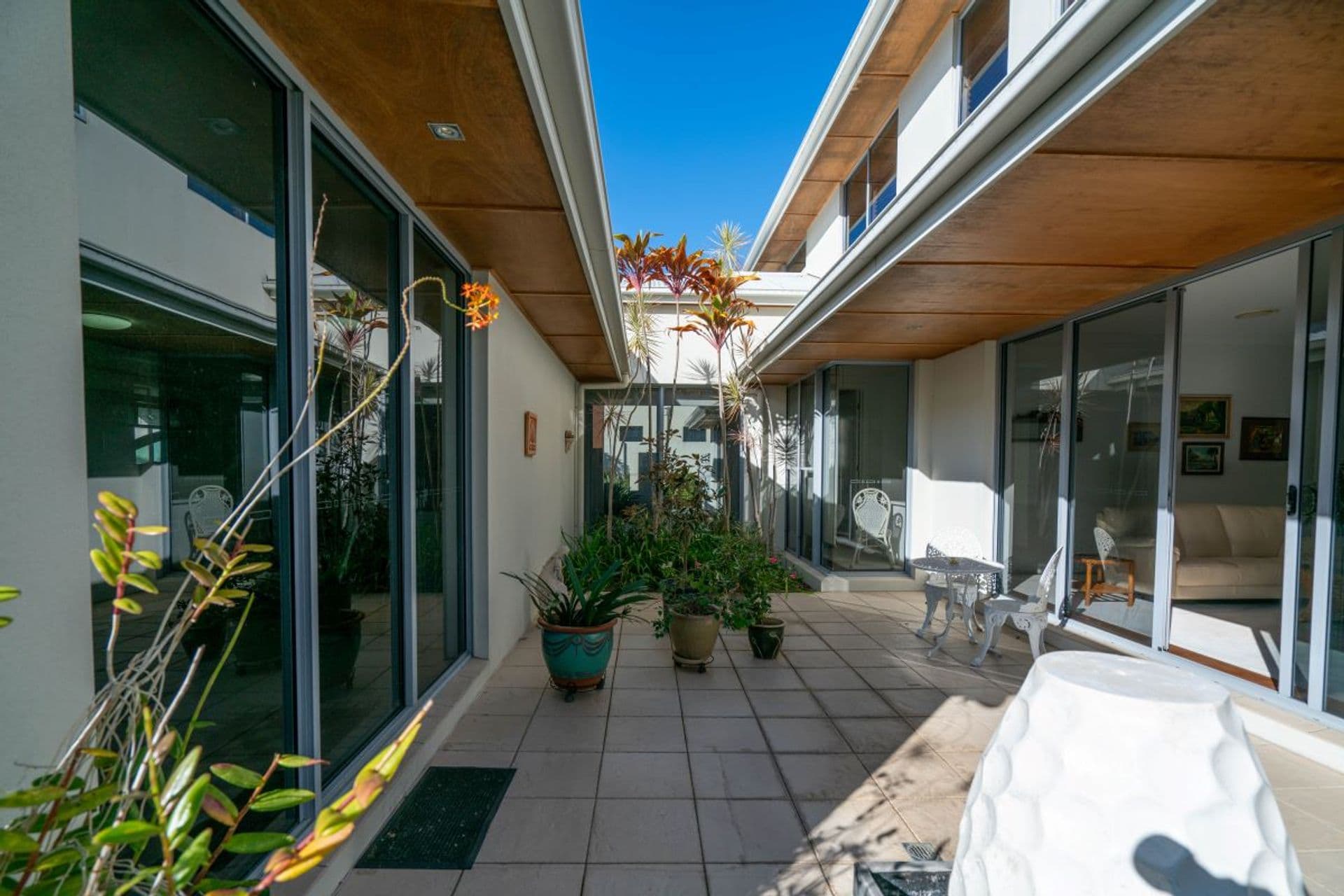 2020 The Boulevarde, Benowa, QLD, 4217, Benowa - Thumbnail 4