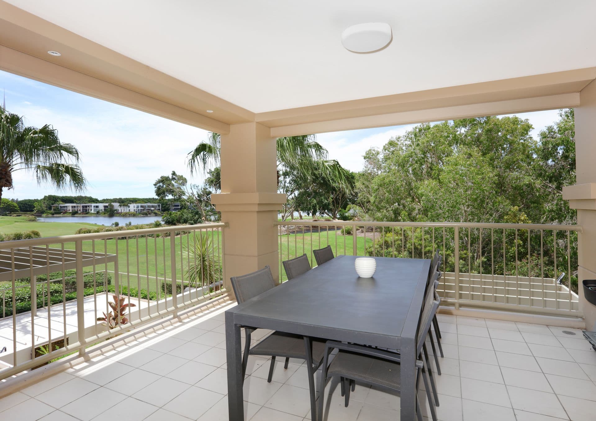8430 Magnolia Drive East, Hope Island, QLD, 4212, Hope Island - Thumbnail 6
