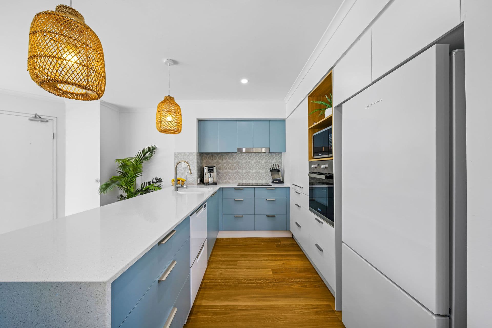 79/10-16 Alexandra Avenue, Mermaid Beach, QLD, 4218, Mermaid Beach - Thumbnail 2