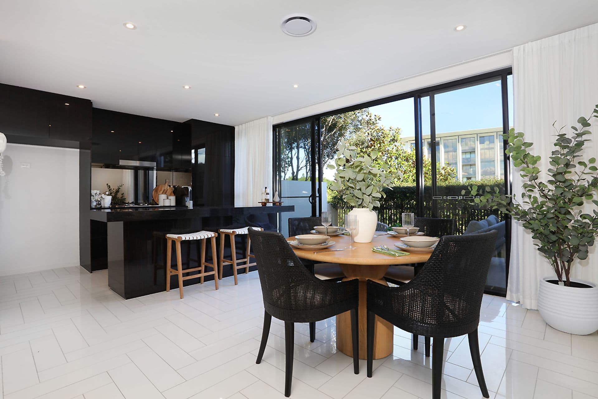 7 Theatre Drive, Benowa, QLD, 4217, Benowa - Thumbnail 6