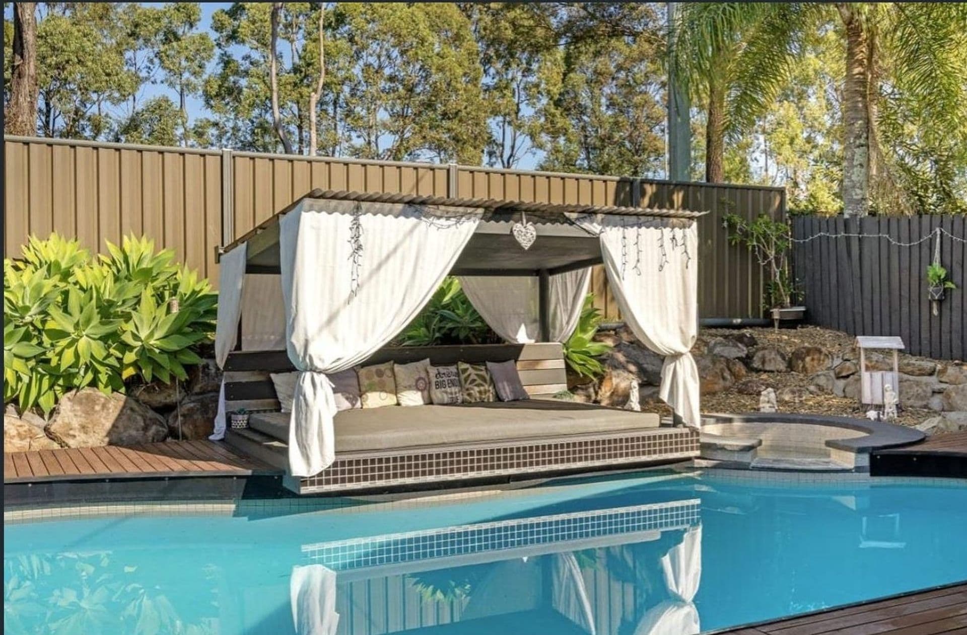 457 Ashmore Road, Benowa, QLD, 4217, Benowa - Thumbnail 2