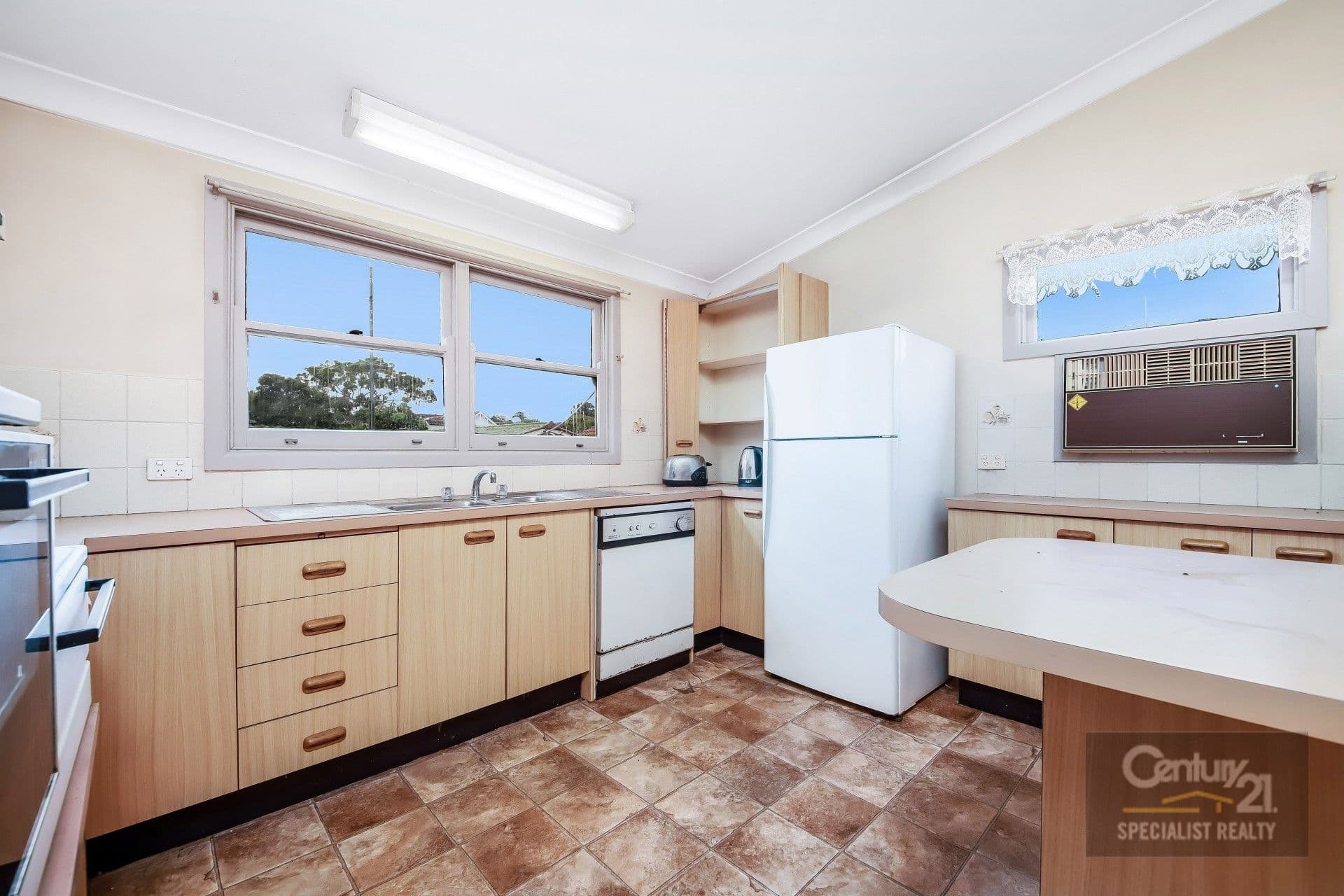 610 King Georges Road, Penshurst, NSW, 2222, Penshurst - Thumbnail 3