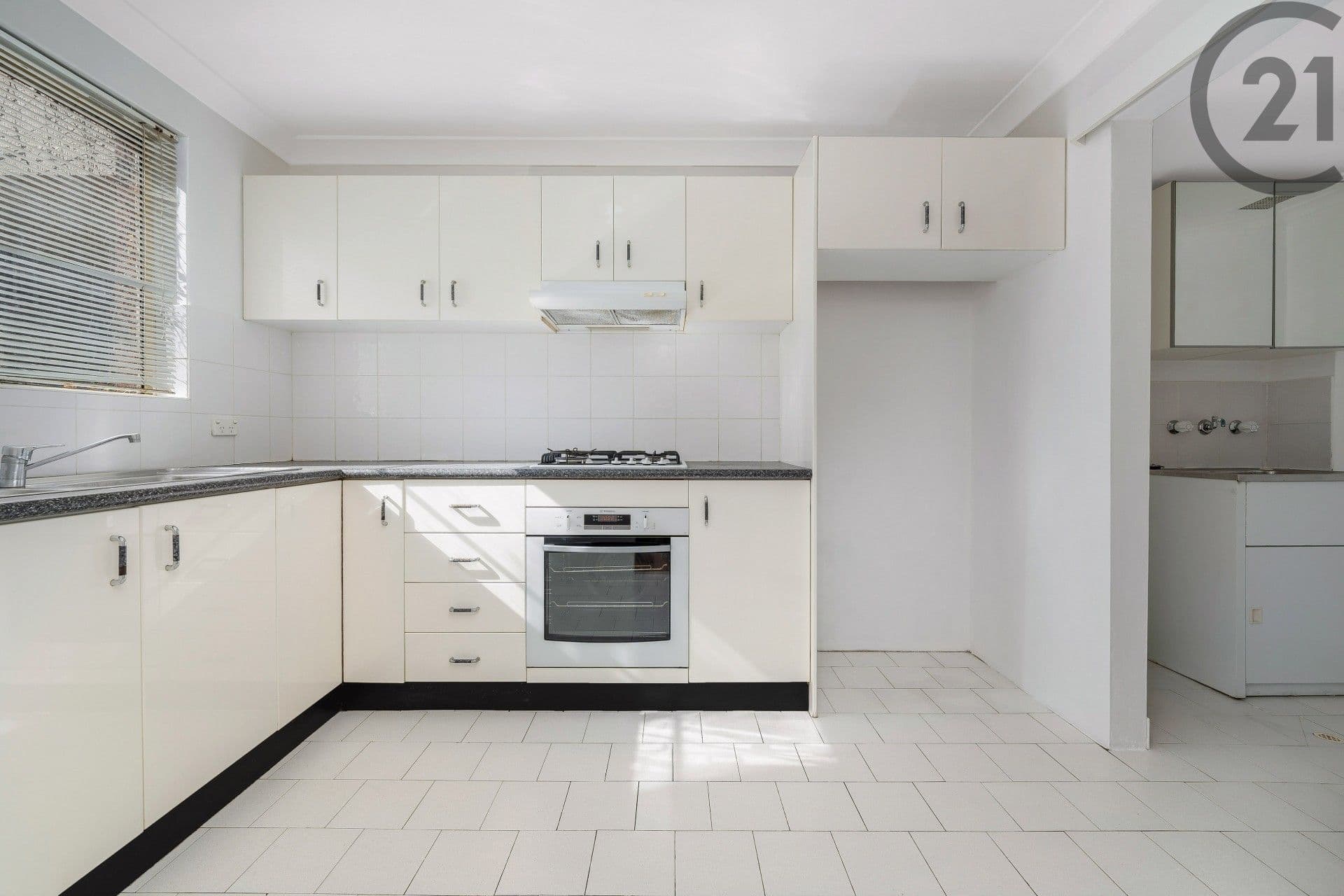 12/8-12 Bond Street, Hurstville, NSW, 2220, Hurstville - Thumbnail 5