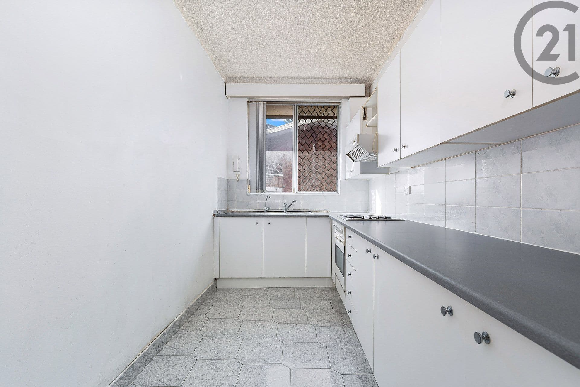 10/6-8 The Strand, Rockdale, NSW, 2216, Rockdale - Thumbnail 2