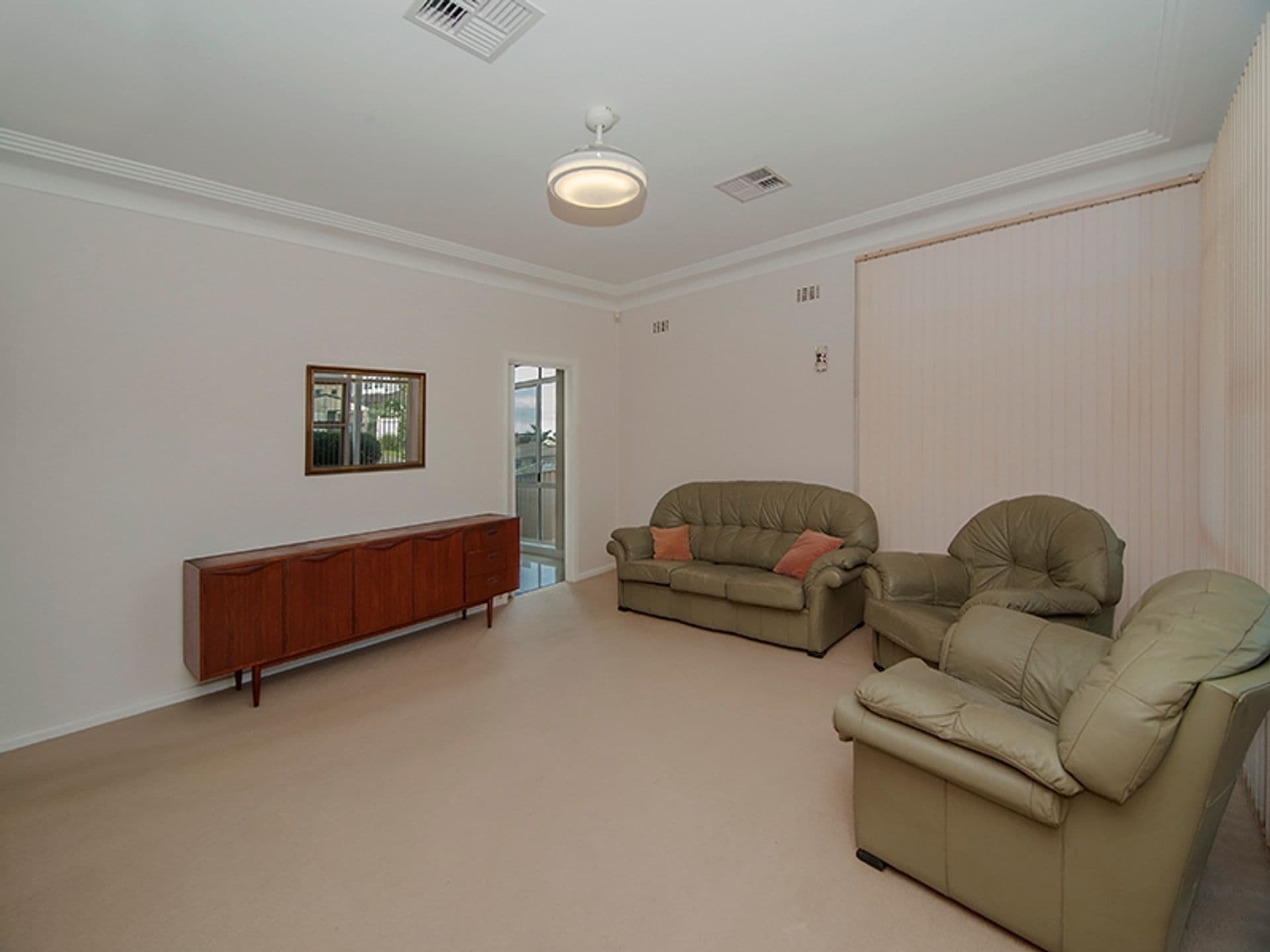 3/8-10 Revesby Place, Revesby, NSW, 2212, Picnic Point - Thumbnail 3