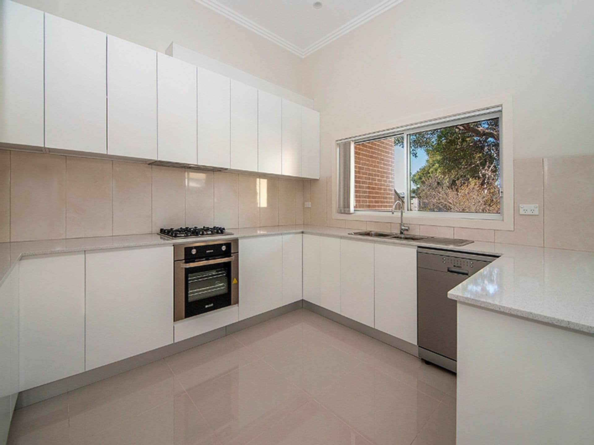 3/8-10 Revesby Place, Revesby, NSW, 2212, Padstow - Thumbnail 2