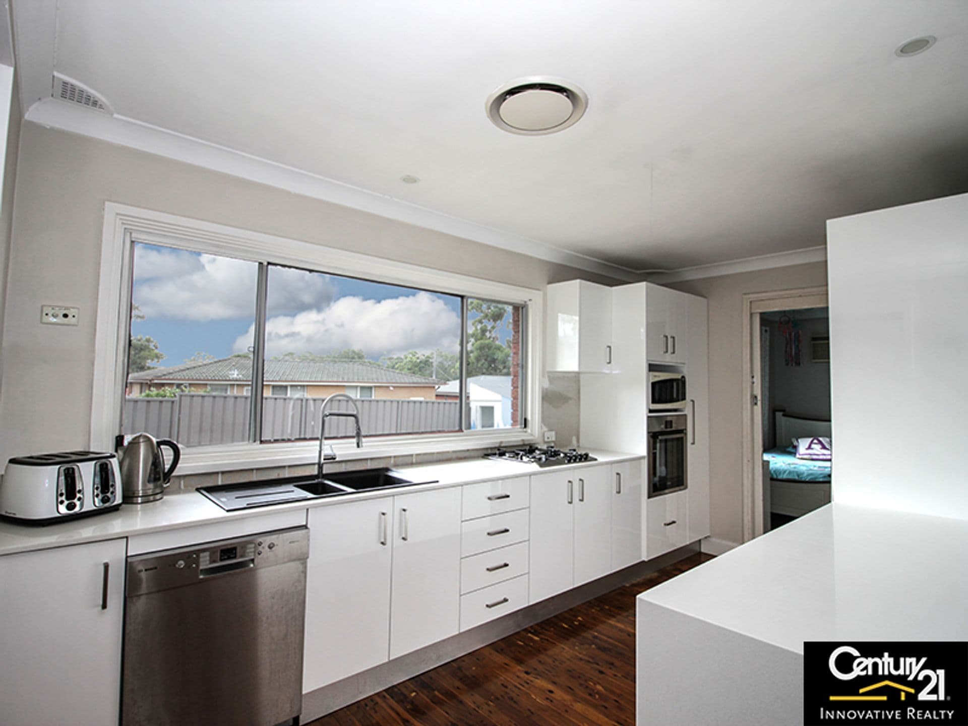 219 Newbridge Road, Chipping Norton, NSW, 2170, Chipping Norton - Thumbnail 4