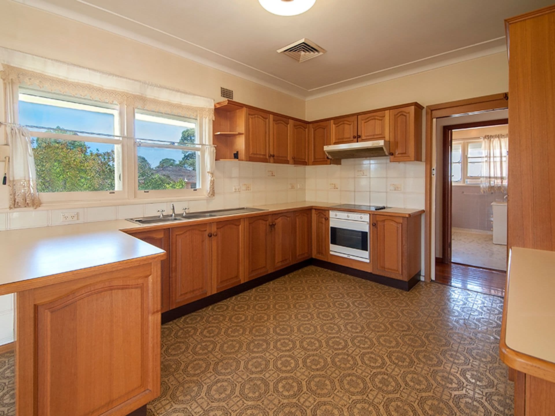 3/8-10 Revesby Place, Revesby, NSW, 2212, Georges Hall - Thumbnail 2
