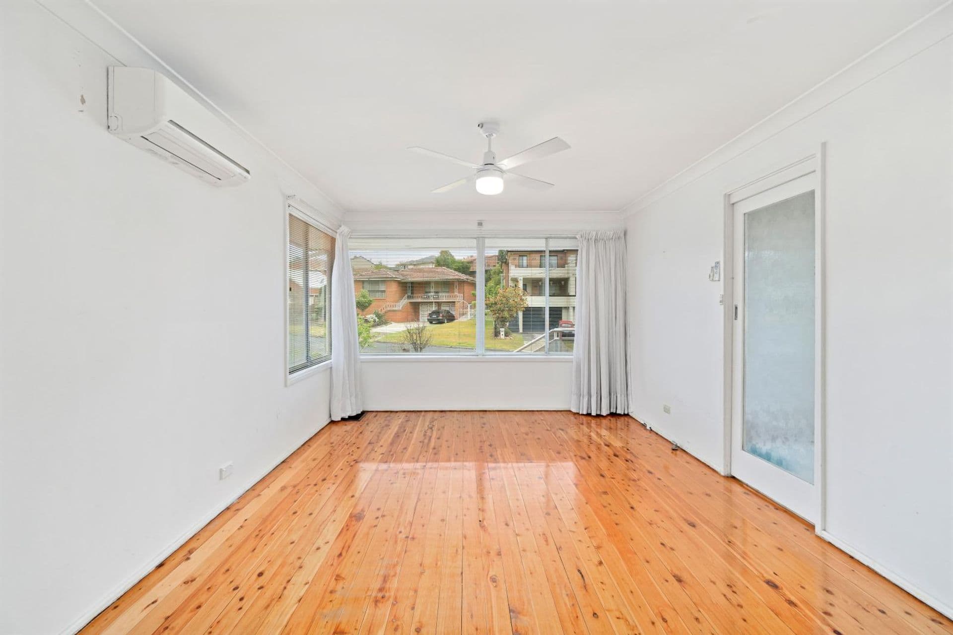 3/8-10 Revesby Place, Revesby, NSW, 2212, Georges Hall - Thumbnail 2