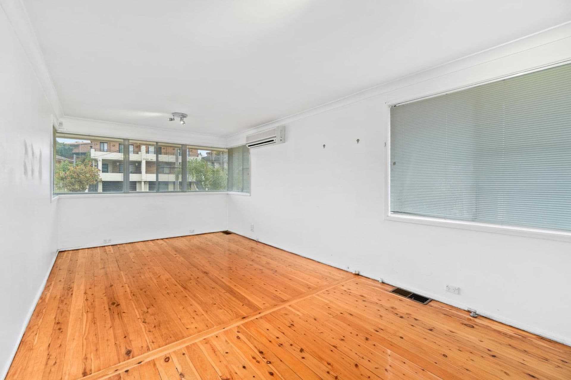 3/8-10 Revesby Place, Revesby, NSW, 2212, Georges Hall - Thumbnail 3