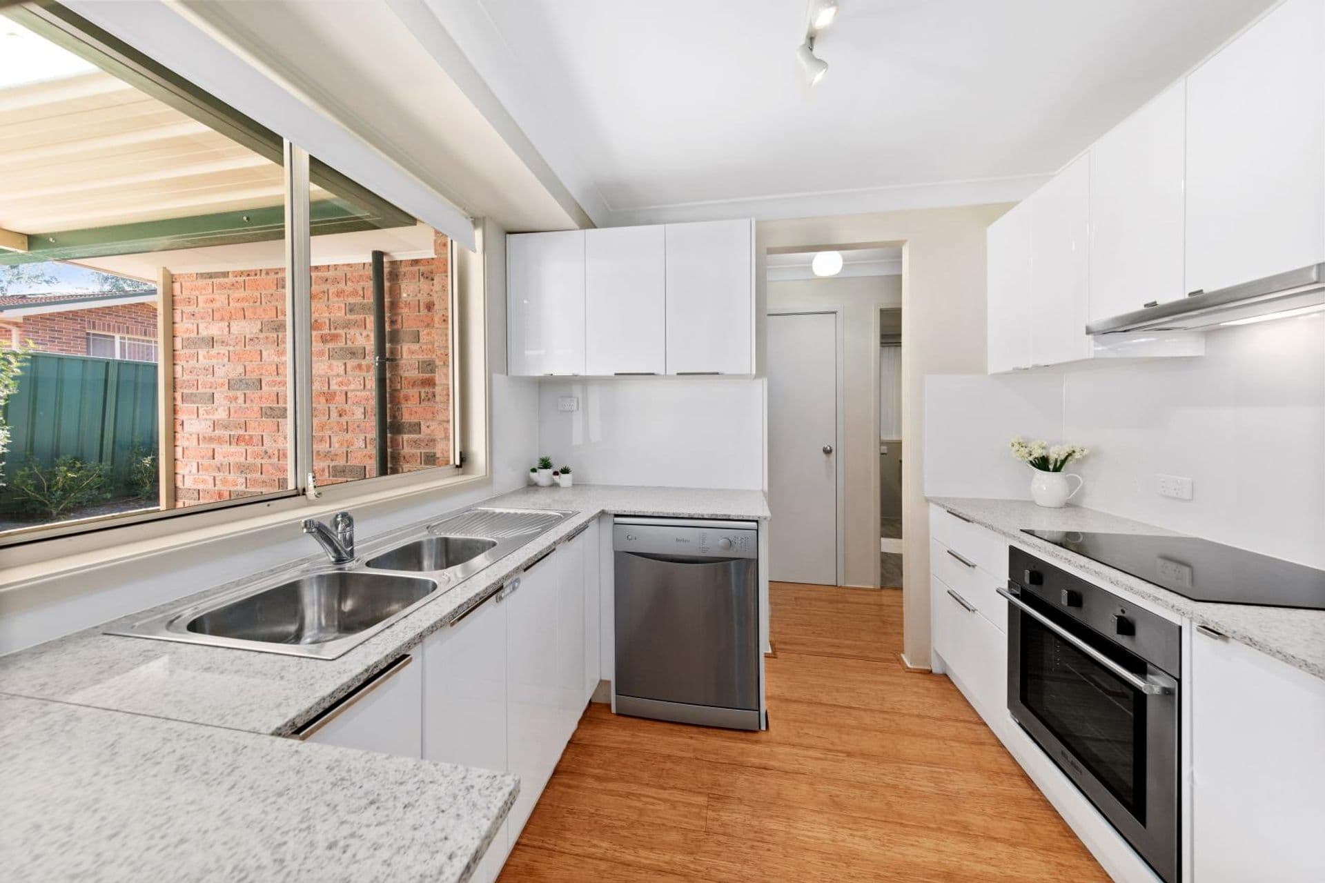 3/8-10 Revesby Place, Revesby, NSW, 2212, Panania - Thumbnail 2