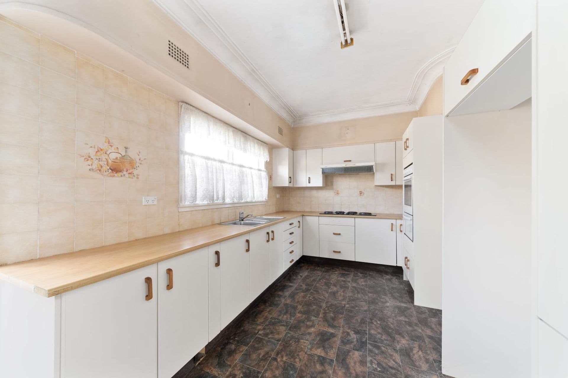 3/8-10 Revesby Place, Revesby, NSW, 2212, Revesby - Thumbnail 2
