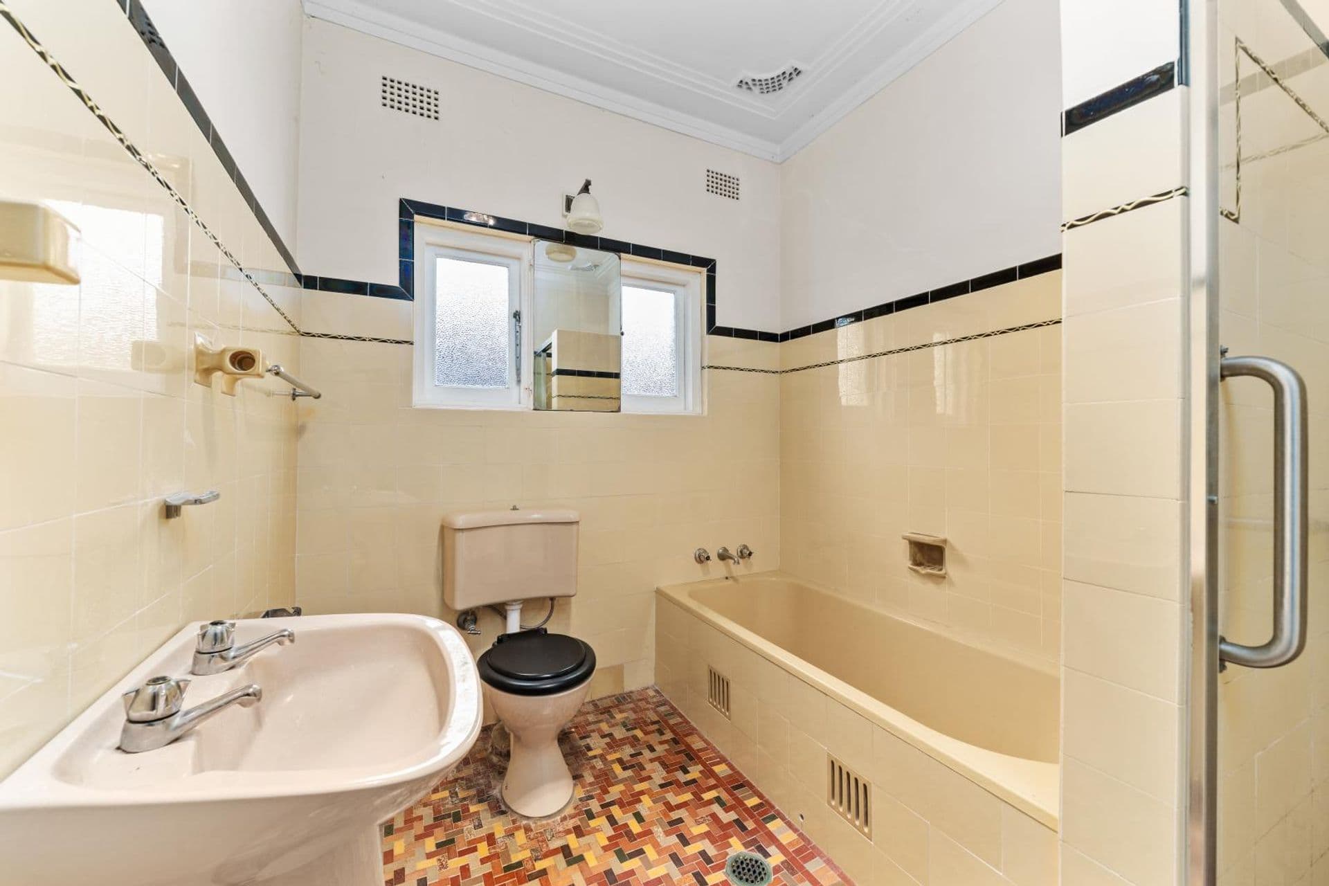 3/8-10 Revesby Place, Revesby, NSW, 2212, Hurstville - Thumbnail 5
