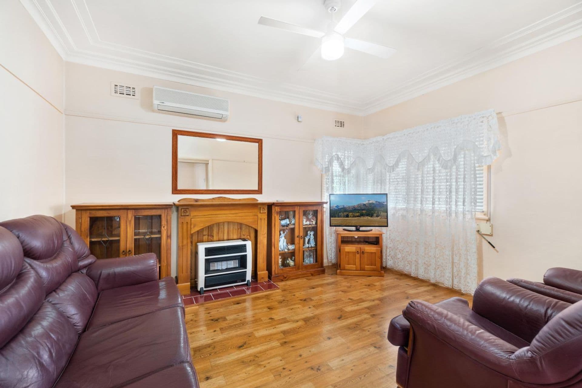 187 Picnic Point Road, Picnic Point, NSW, 2213, Picnic Point - Thumbnail 6