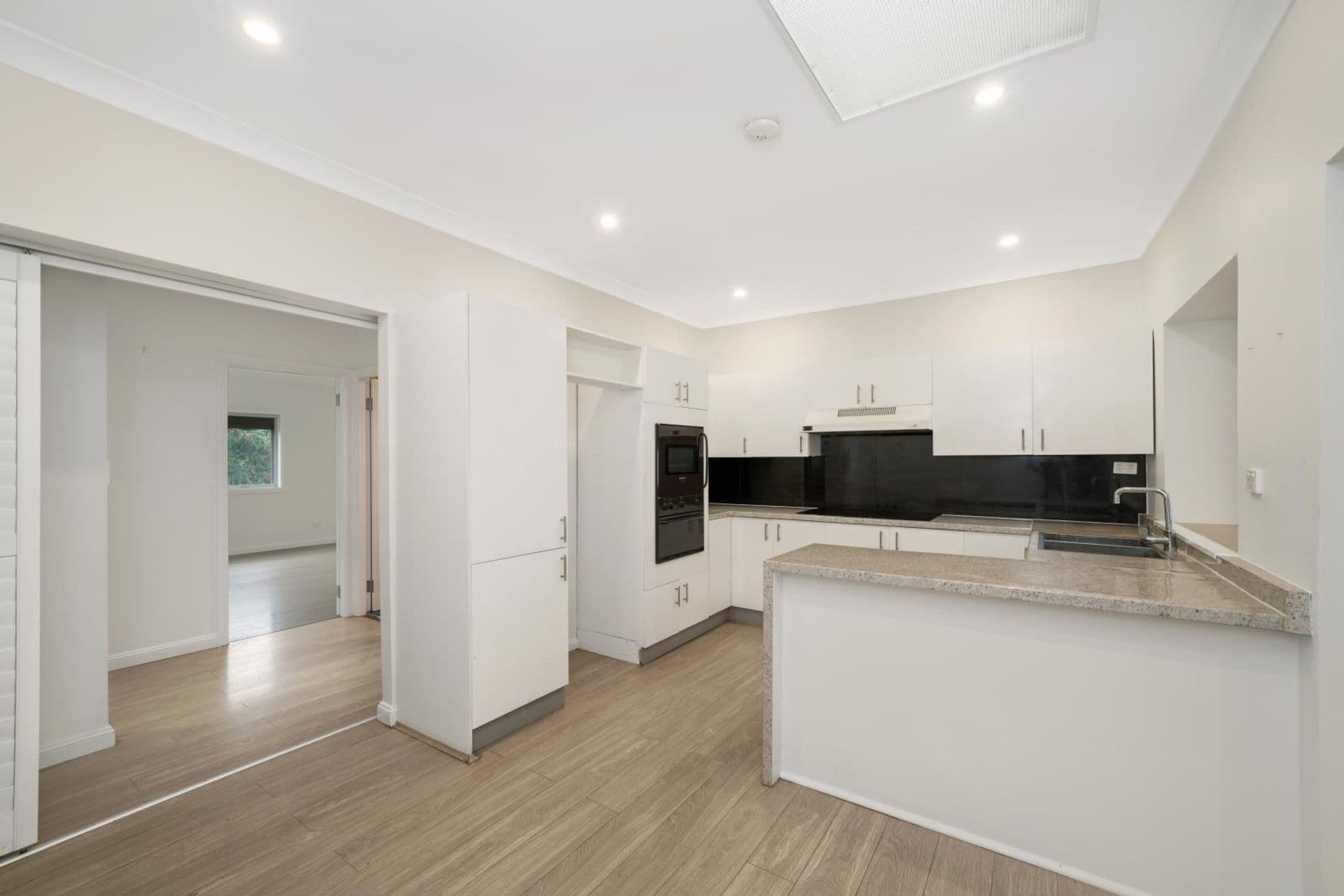3/8-10 Revesby Place, Revesby, NSW, 2212, Georges Hall - Thumbnail 3