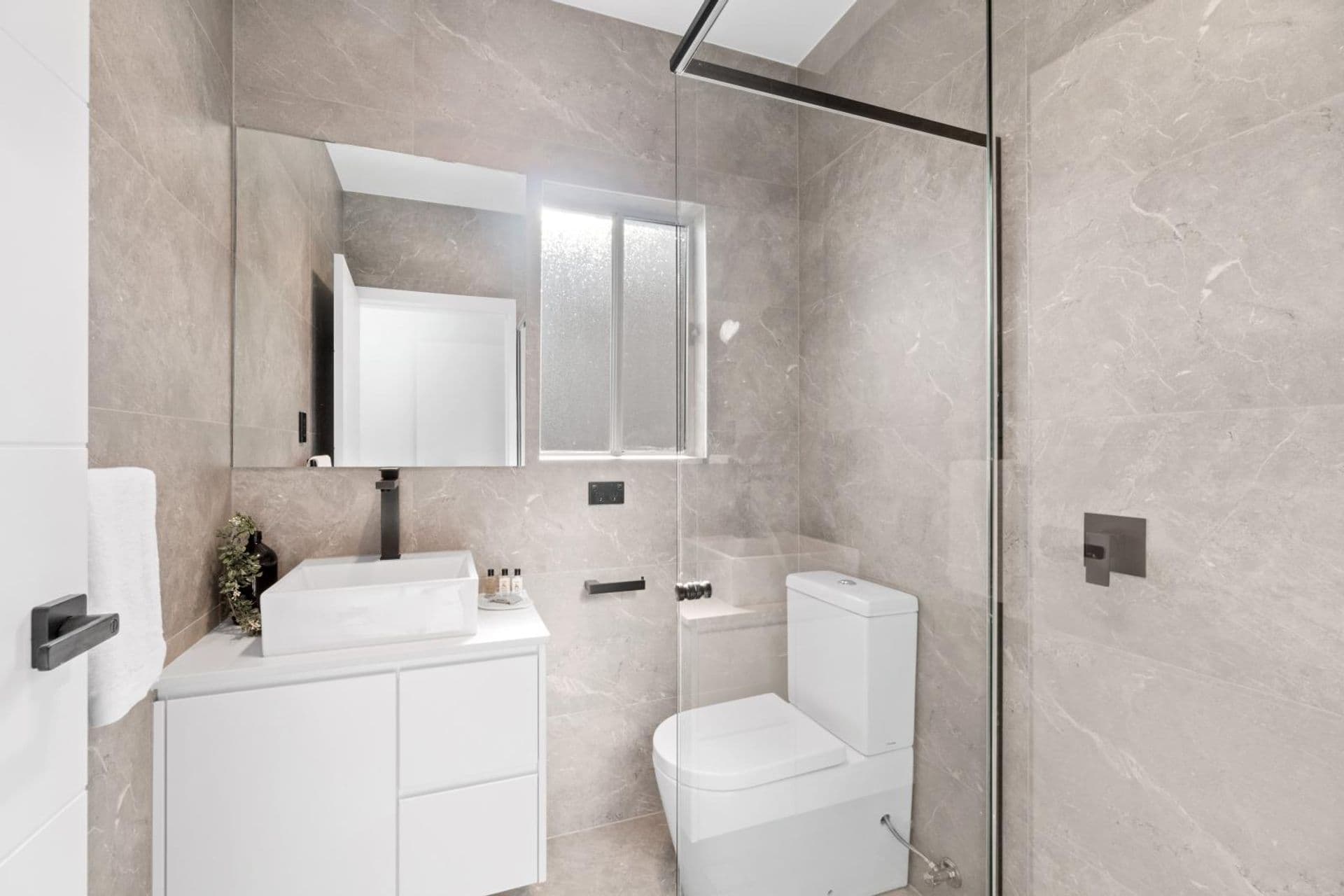 3/8-10 Revesby Place, Revesby, NSW, 2212, Padstow - Thumbnail 3