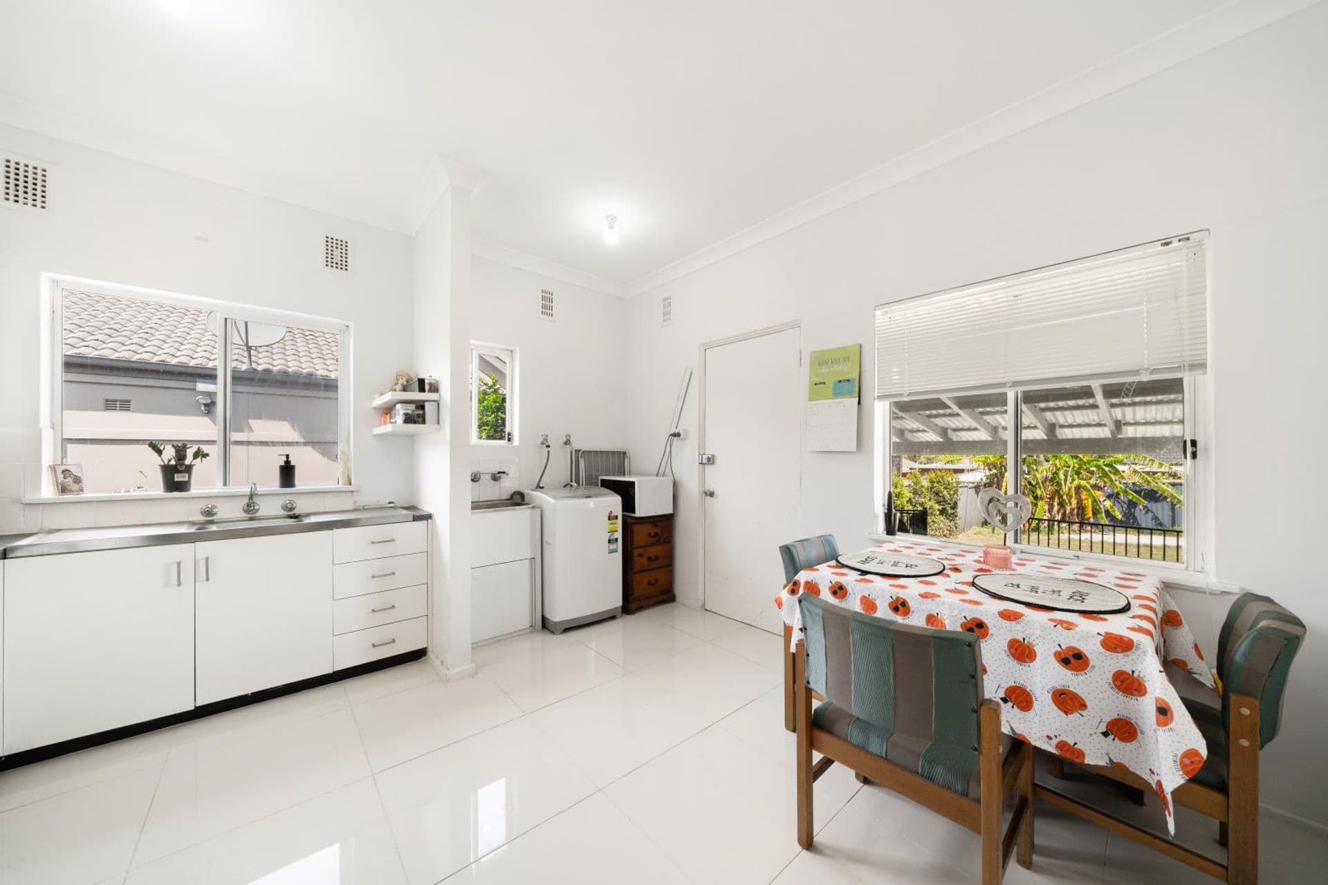 3/8-10 Revesby Place, Revesby, NSW, 2212, Panania - Thumbnail 3