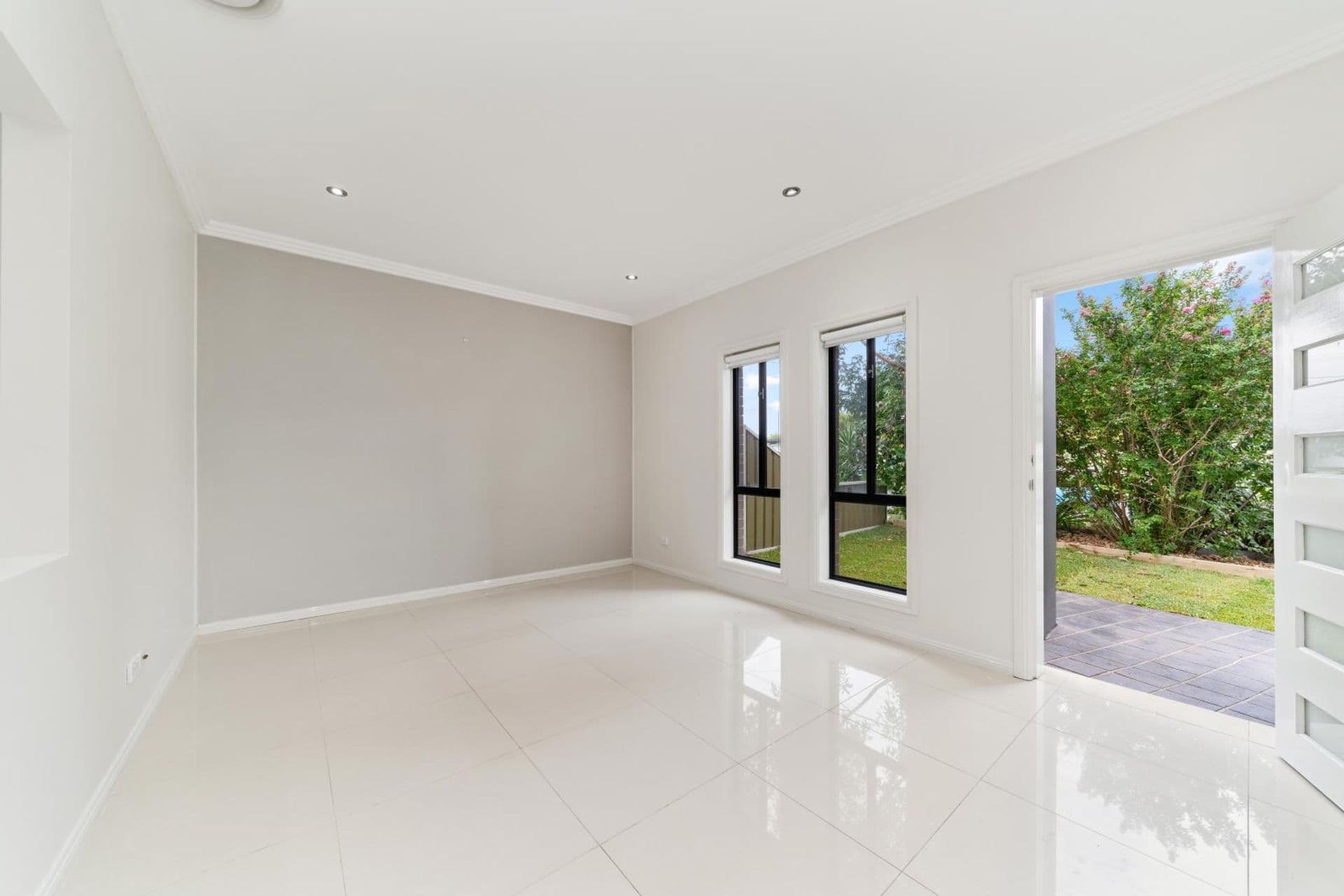 3/8-10 Revesby Place, Revesby, NSW, 2212, Milperra - Thumbnail 2