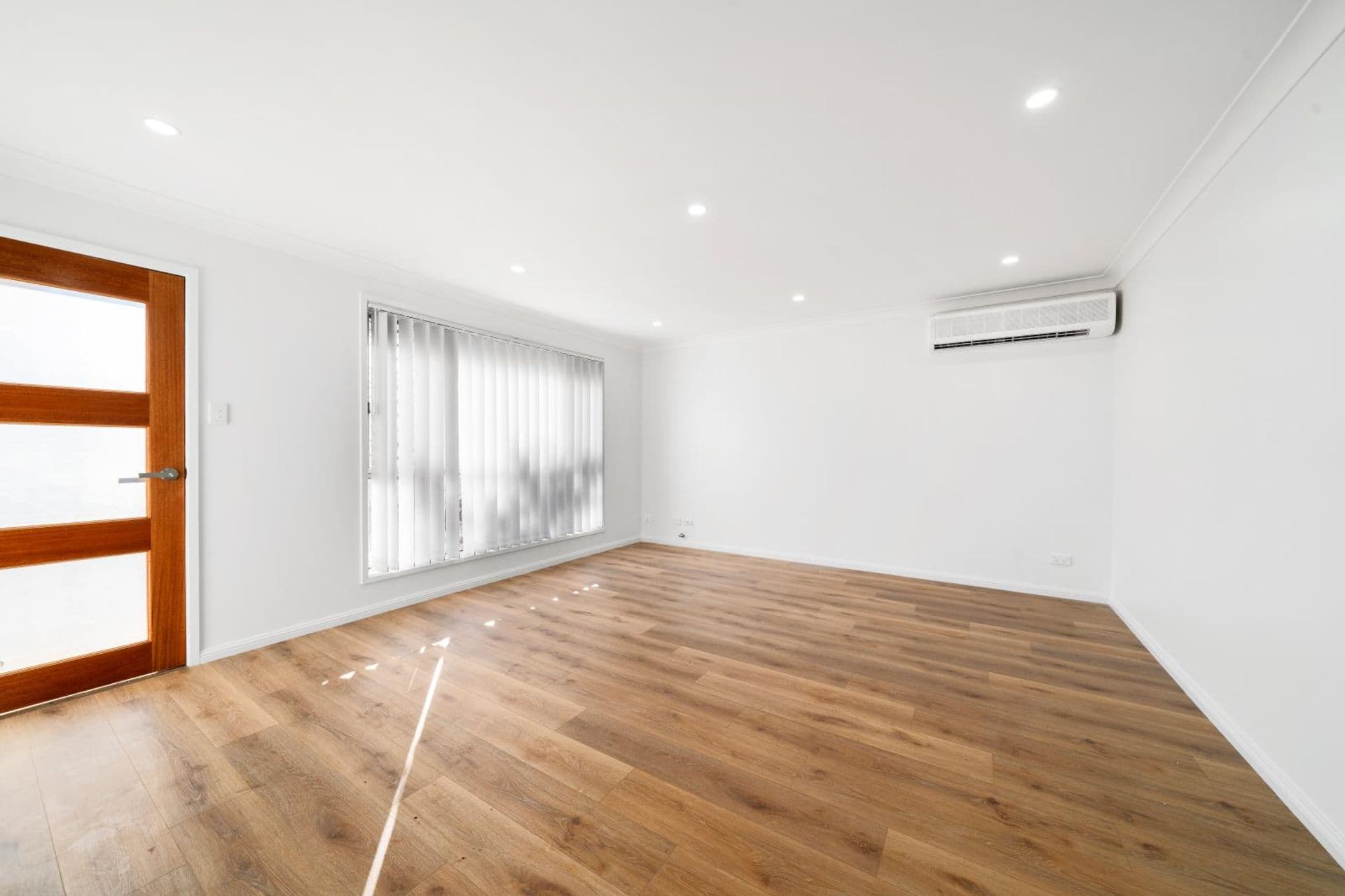 2/13 Doyle Road, Revesby, NSW, 2212, Revesby - Thumbnail 2