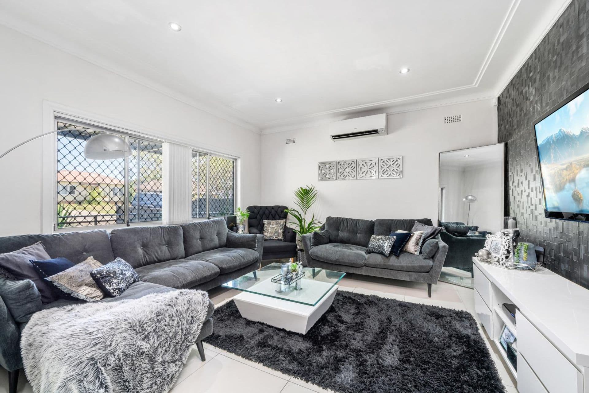 28 Adeline Street, Bass Hill, NSW, 2197, Bass Hill - Thumbnail 4