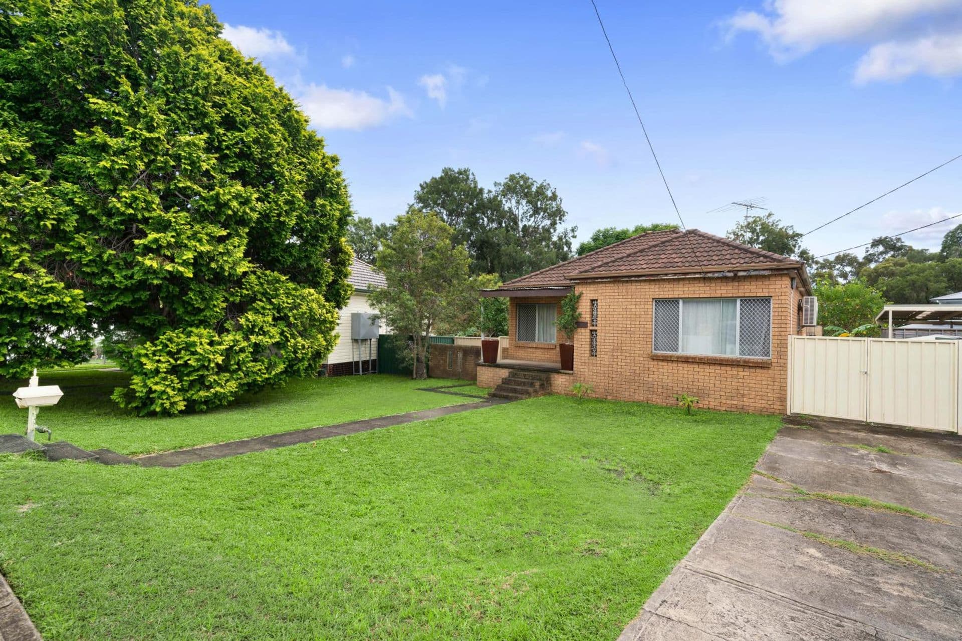 26 Enright Street, East Hills, NSW, 2213, East Hills - Thumbnail 3