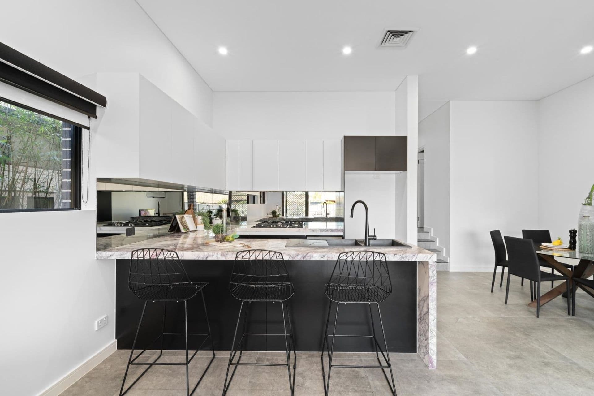 3/8-10 Revesby Place, Revesby, NSW, 2212, Picnic Point - Thumbnail 2