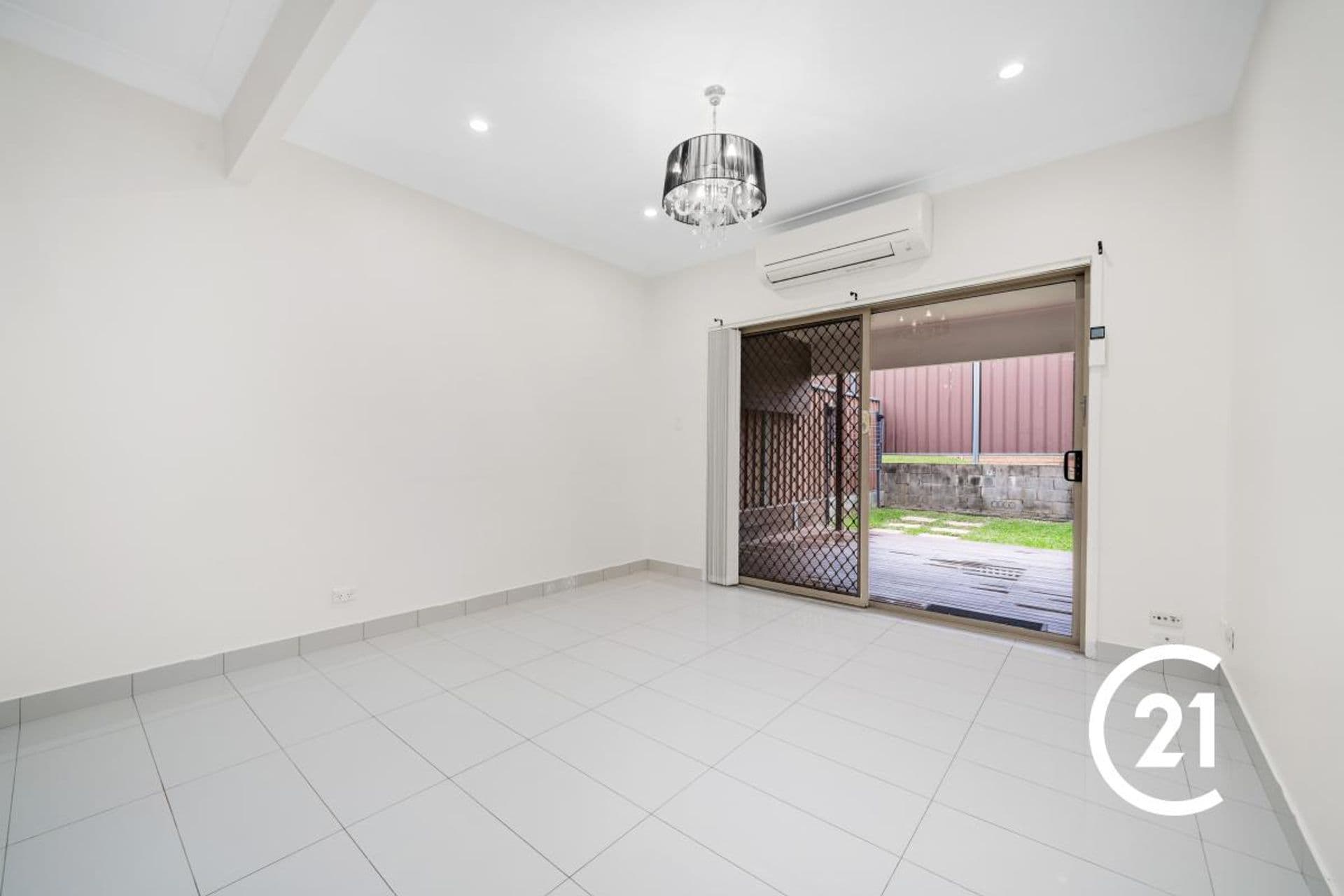 2/135 Rex Road, Georges Hall, NSW, 2198, Georges Hall - Thumbnail 3