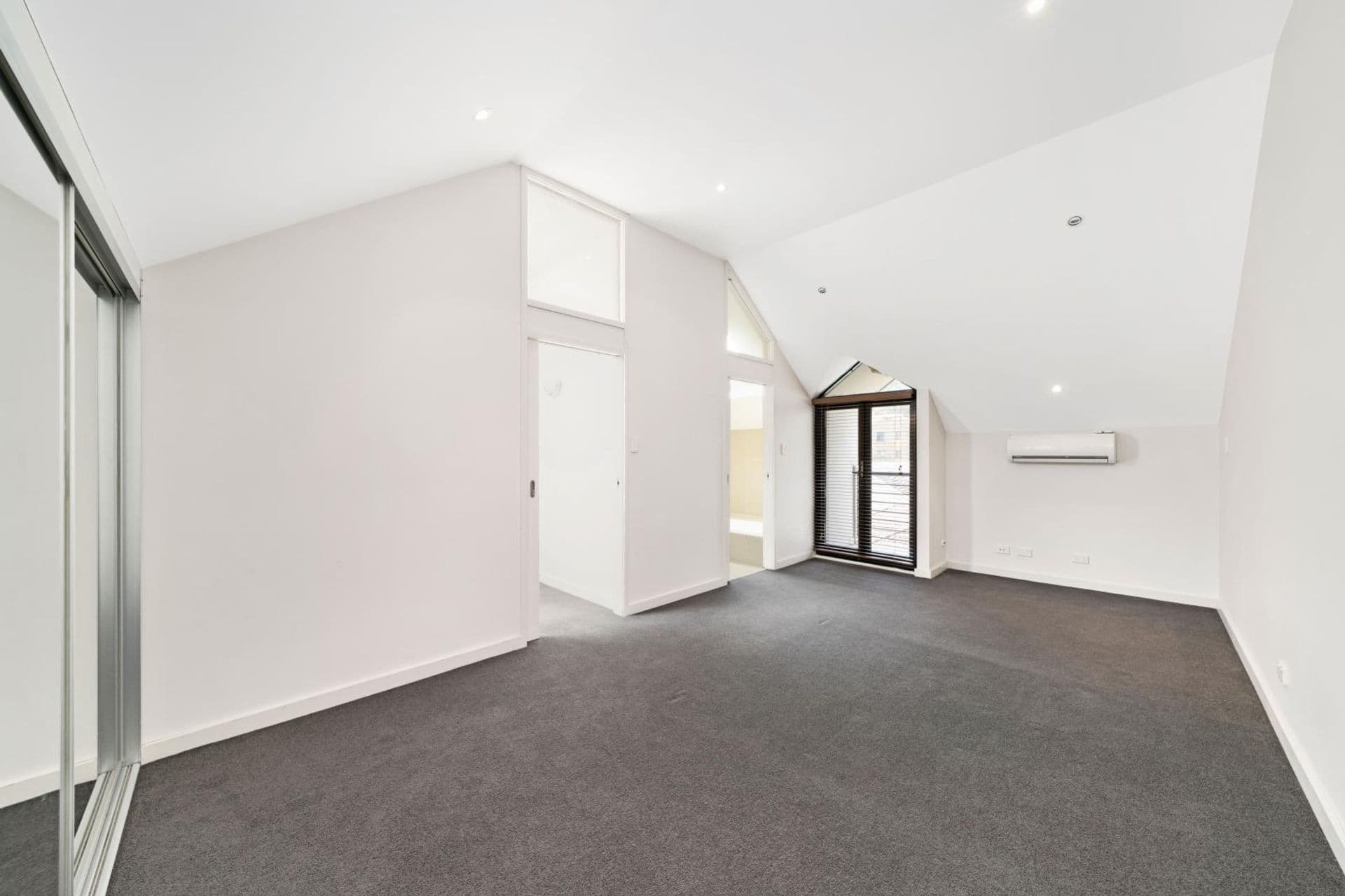 5/28 Selems Parade, Revesby, NSW, 2212, Revesby - Thumbnail 4