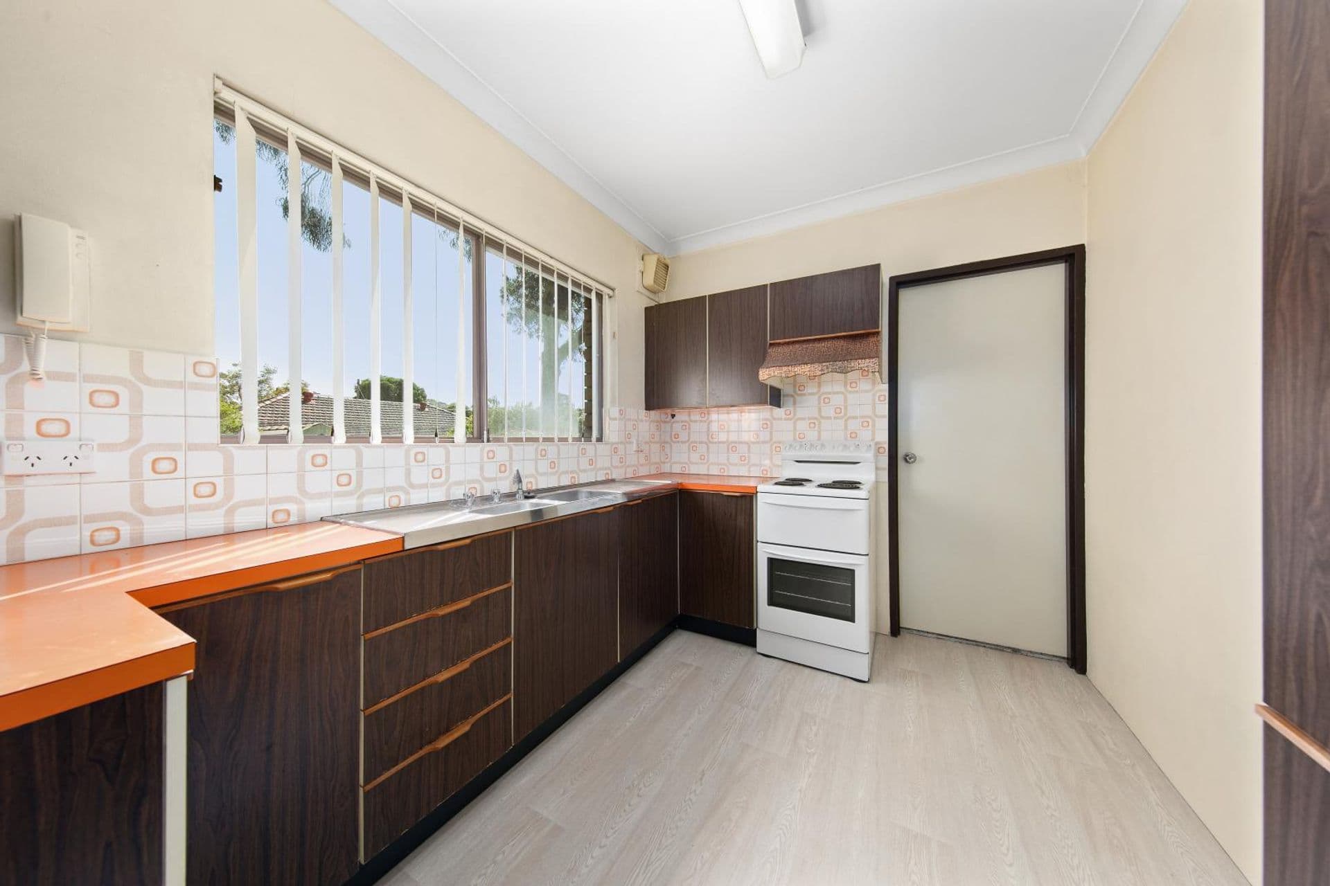 32/8 Swan Street, Revesby, NSW, 2212, Revesby - Thumbnail 2