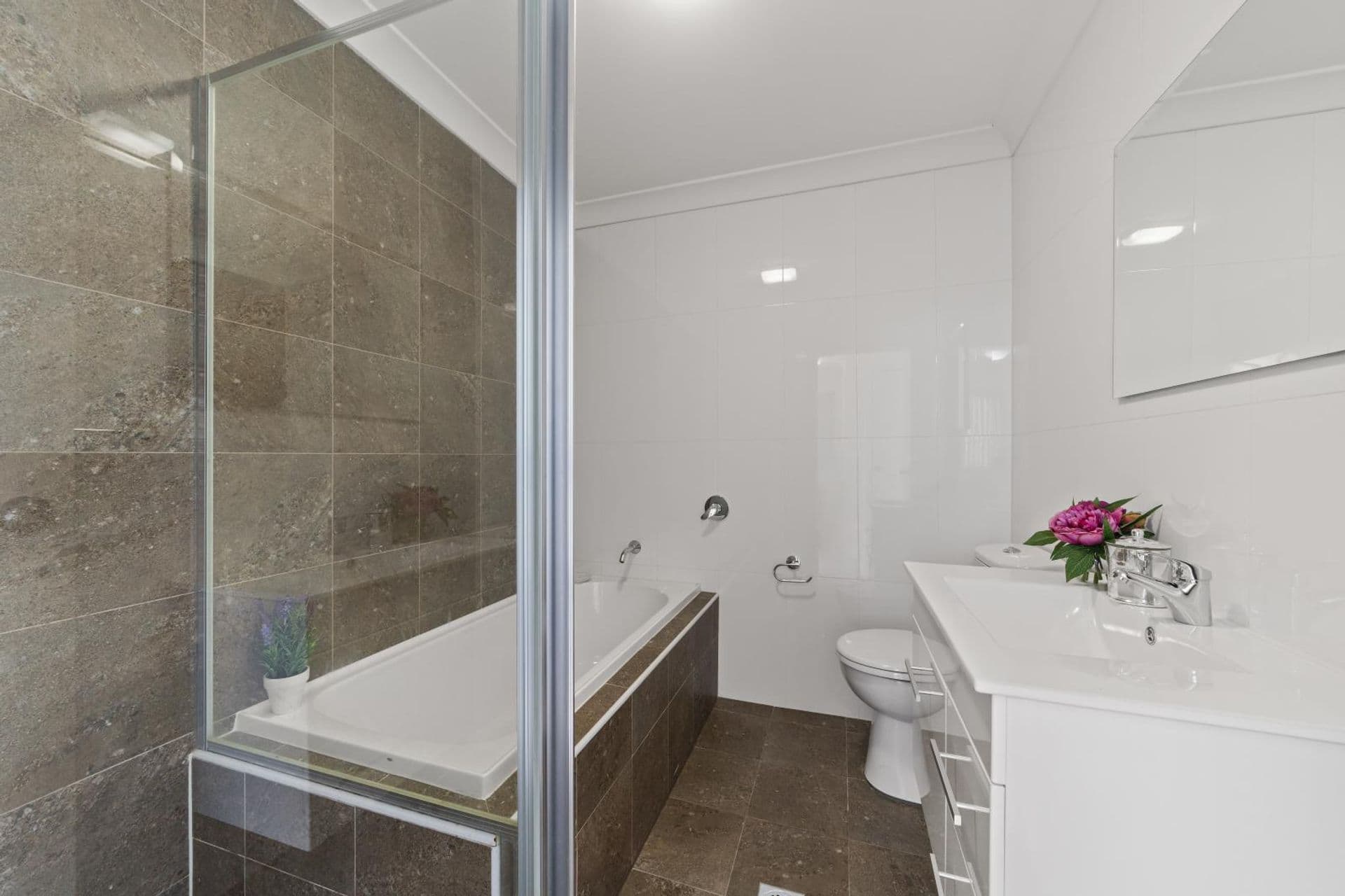 13/96-98 Nuwarra Road, Moorebank, NSW, 2170, Moorebank - Thumbnail 3