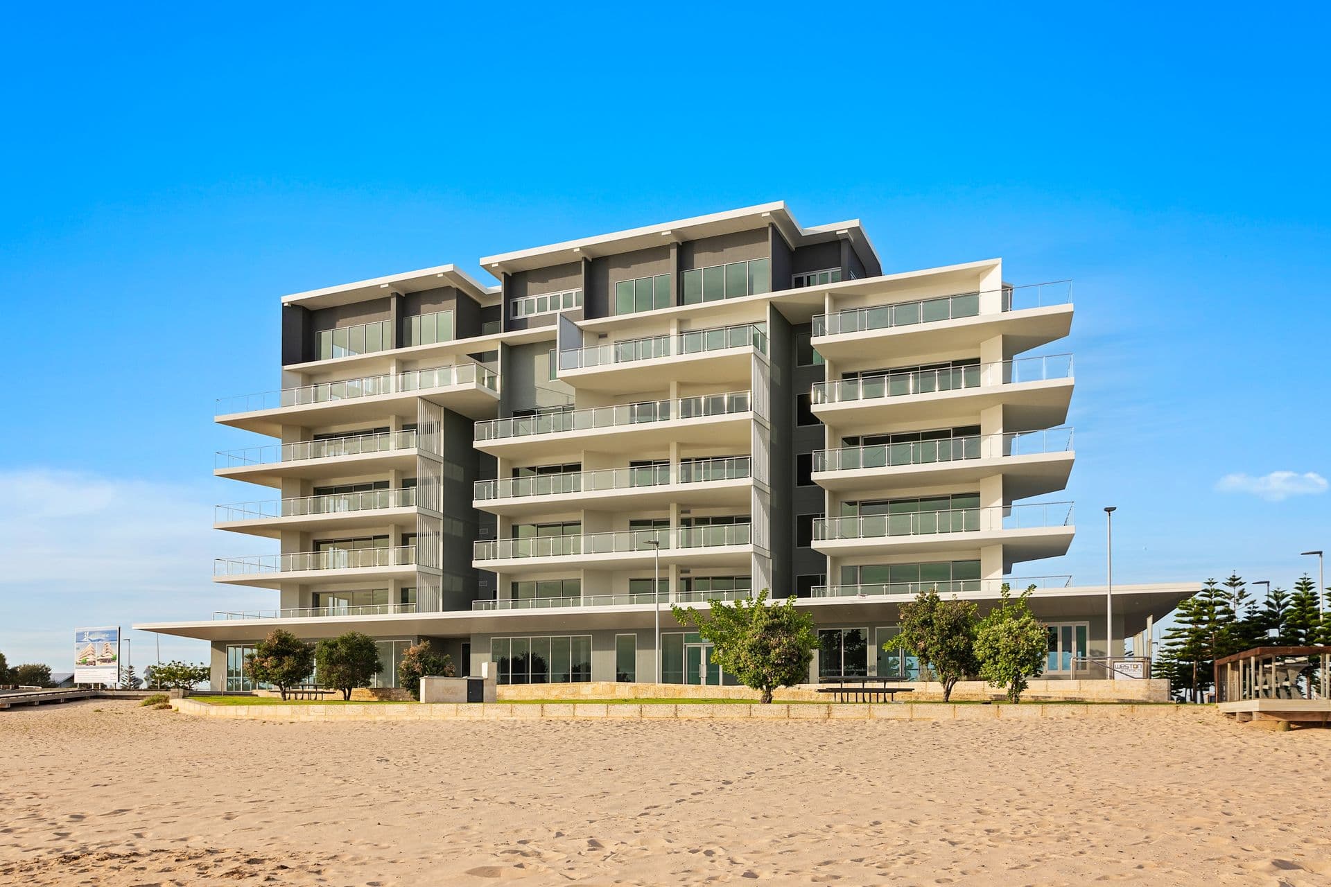 Unit 4/21 Holman Street, Bunbury, WA, 6230, Bunbury - Image 1