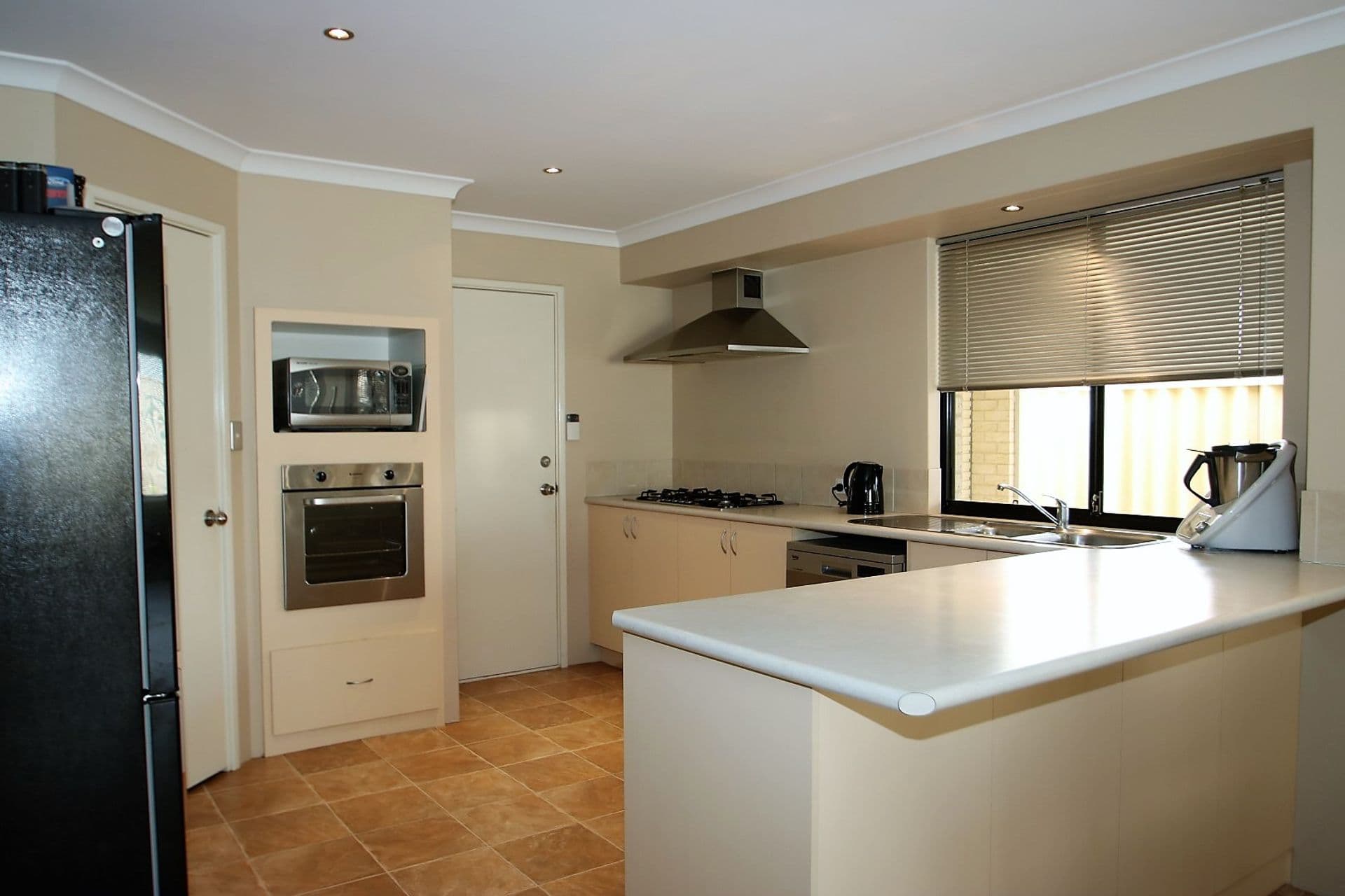 37/23 Casuarina Drive, Bunbury, WA, 6230, Pottsville - Thumbnail 2