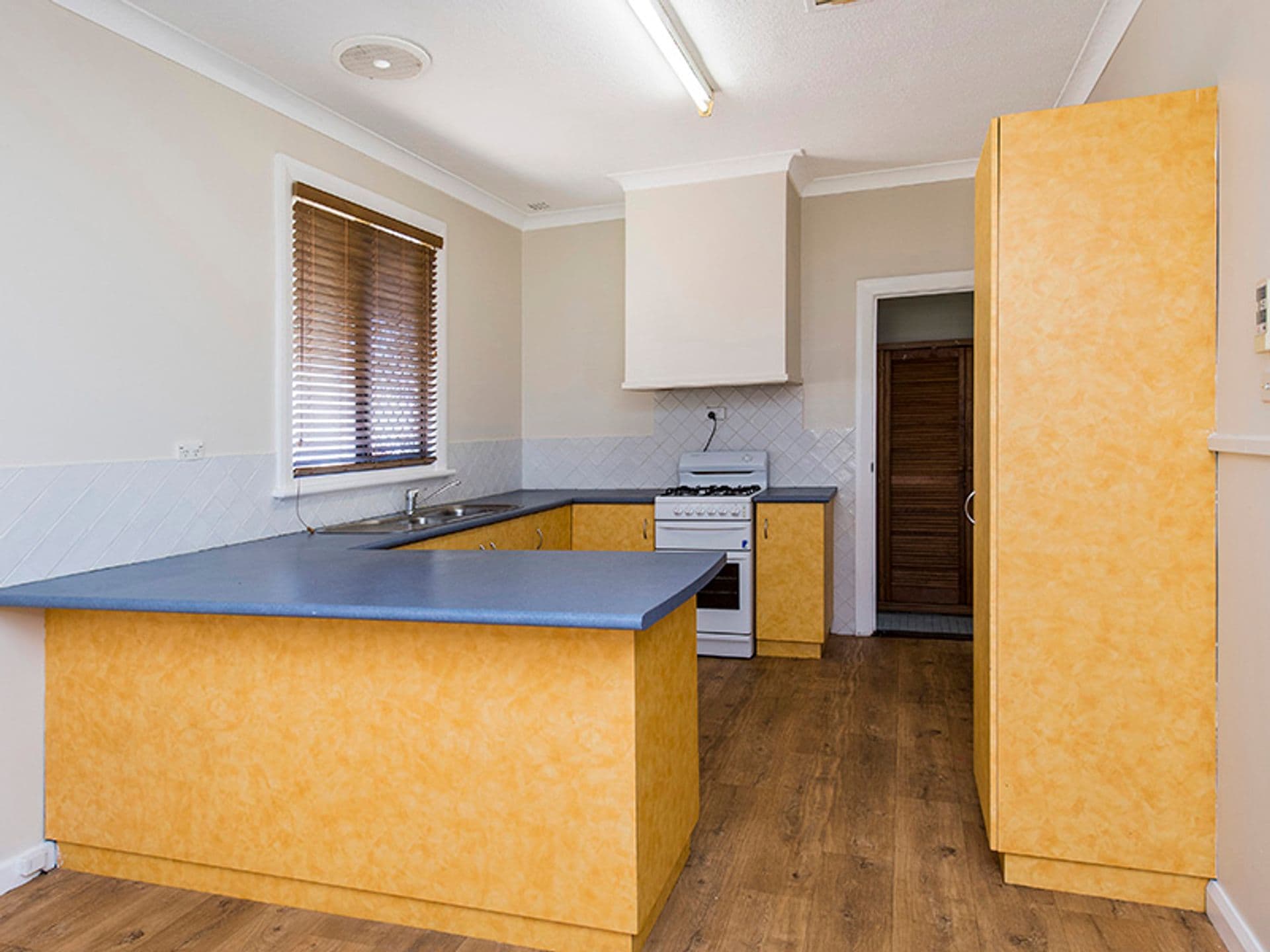 37/23 Casuarina Drive, Bunbury, WA, 6230, Carey Park - Thumbnail 3