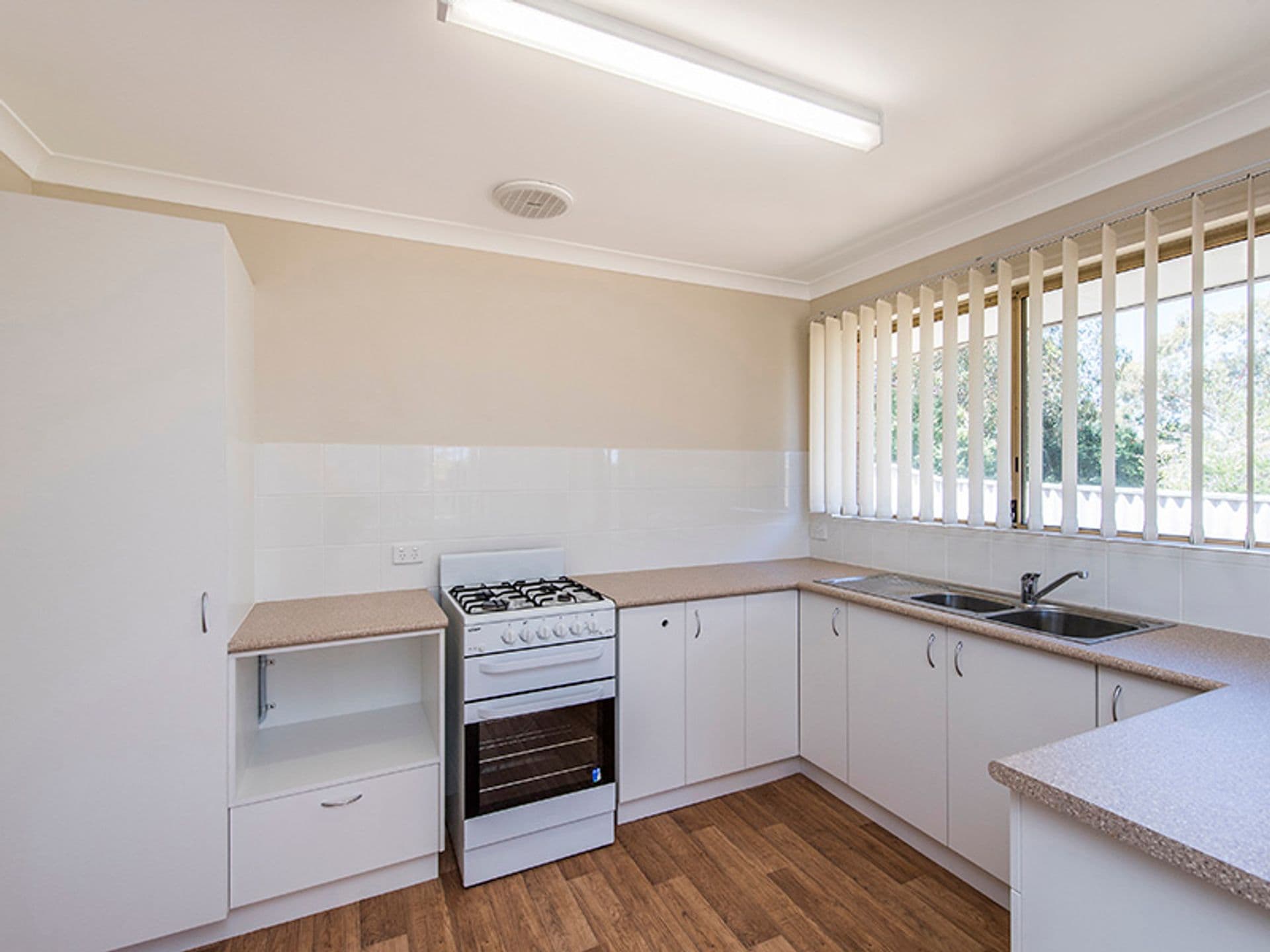 37/23 Casuarina Drive, Bunbury, WA, 6230, Withers - Thumbnail 3