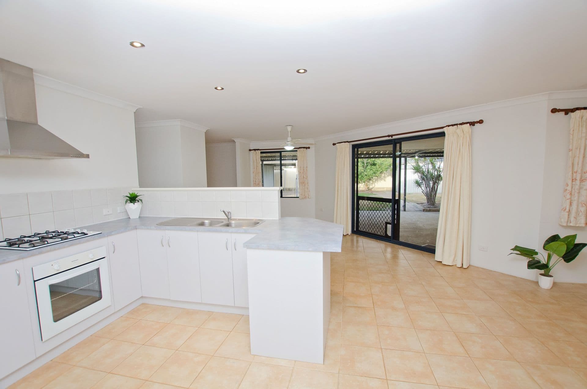 37/23 Casuarina Drive, Bunbury, WA, 6230, Eaton - Thumbnail 5