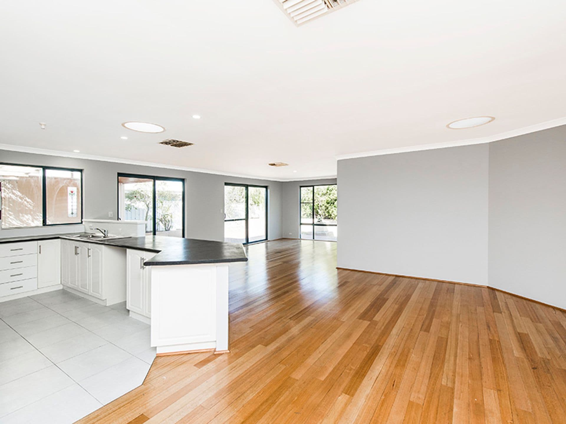 37/23 Casuarina Drive, Bunbury, WA, 6230, Pelican Point - Thumbnail 5