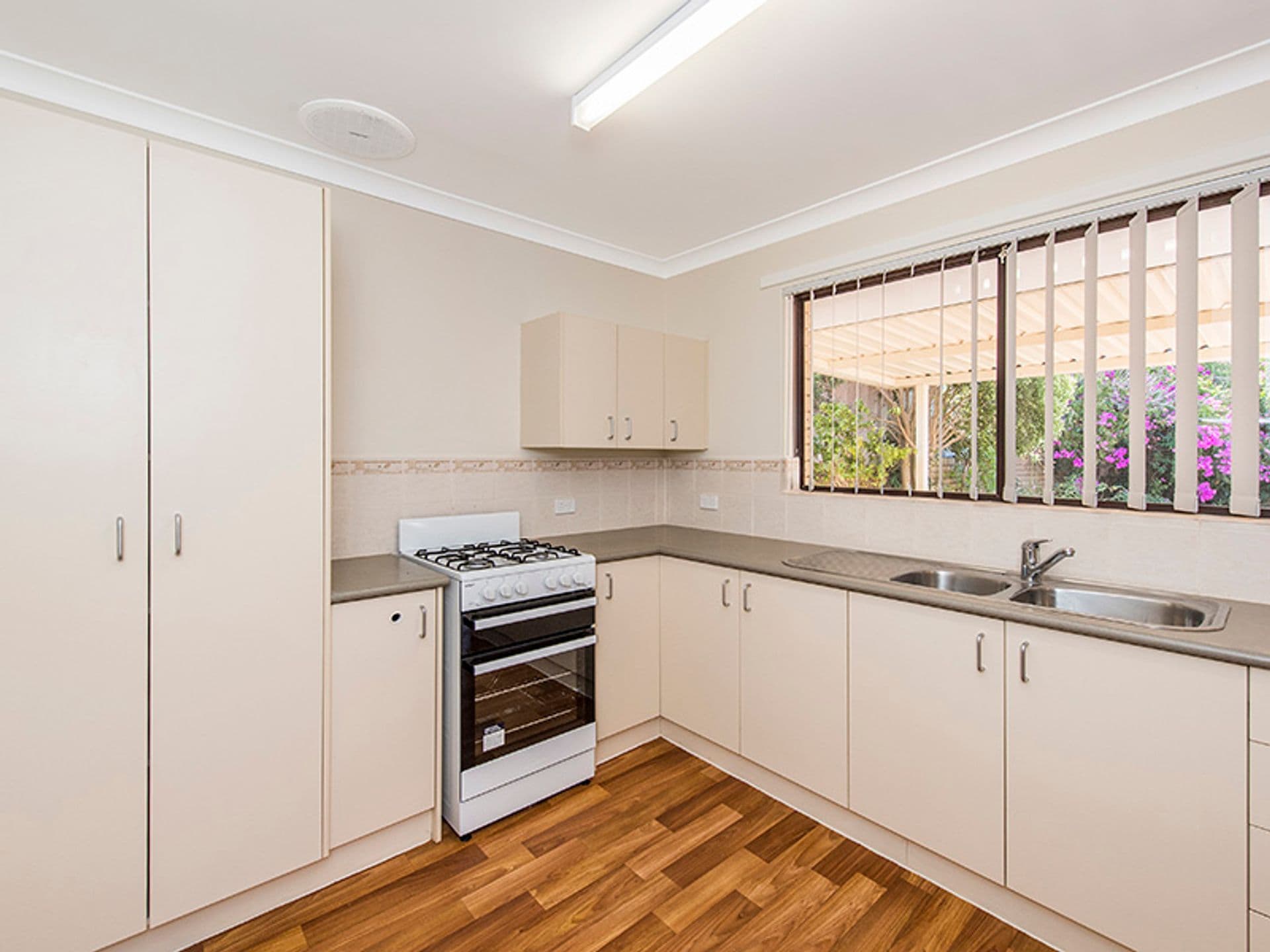 37/23 Casuarina Drive, Bunbury, WA, 6230, Withers - Thumbnail 4